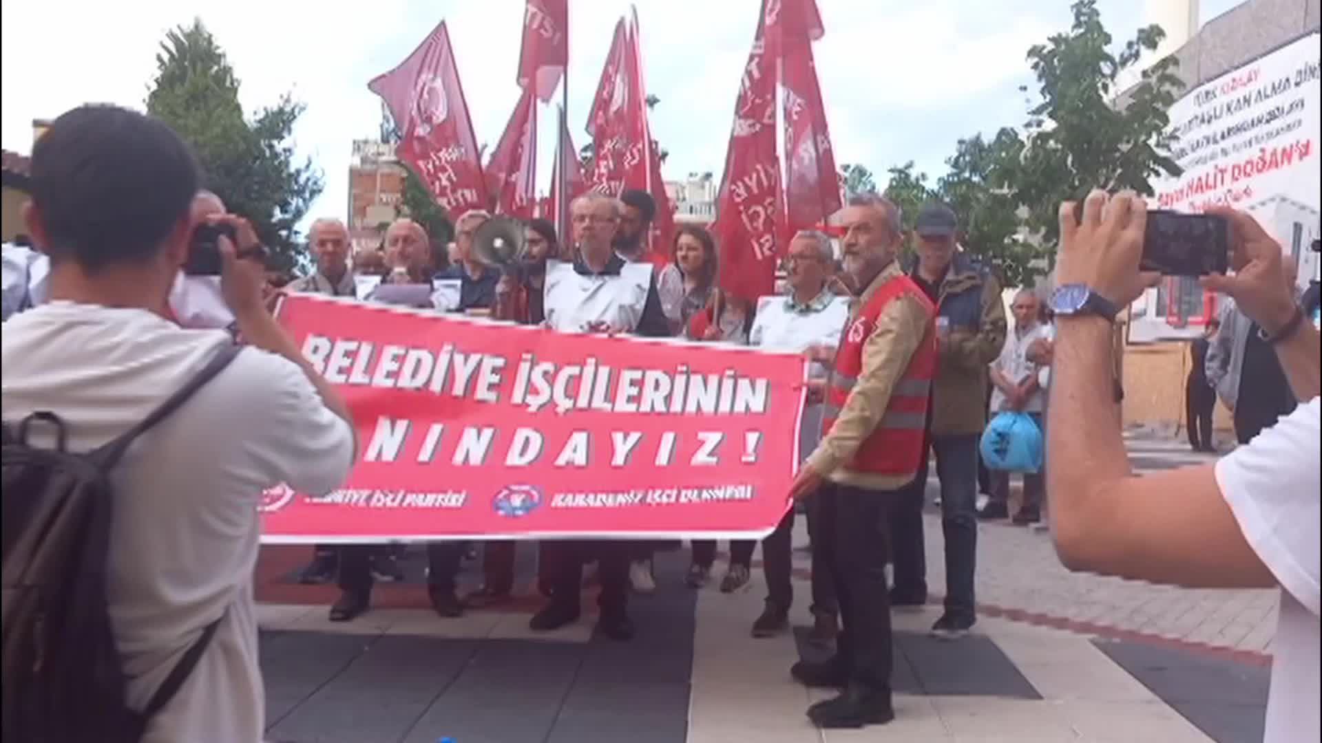TİP ve KİD'den Samsun'da maaşlarını alamayan işçilere destek