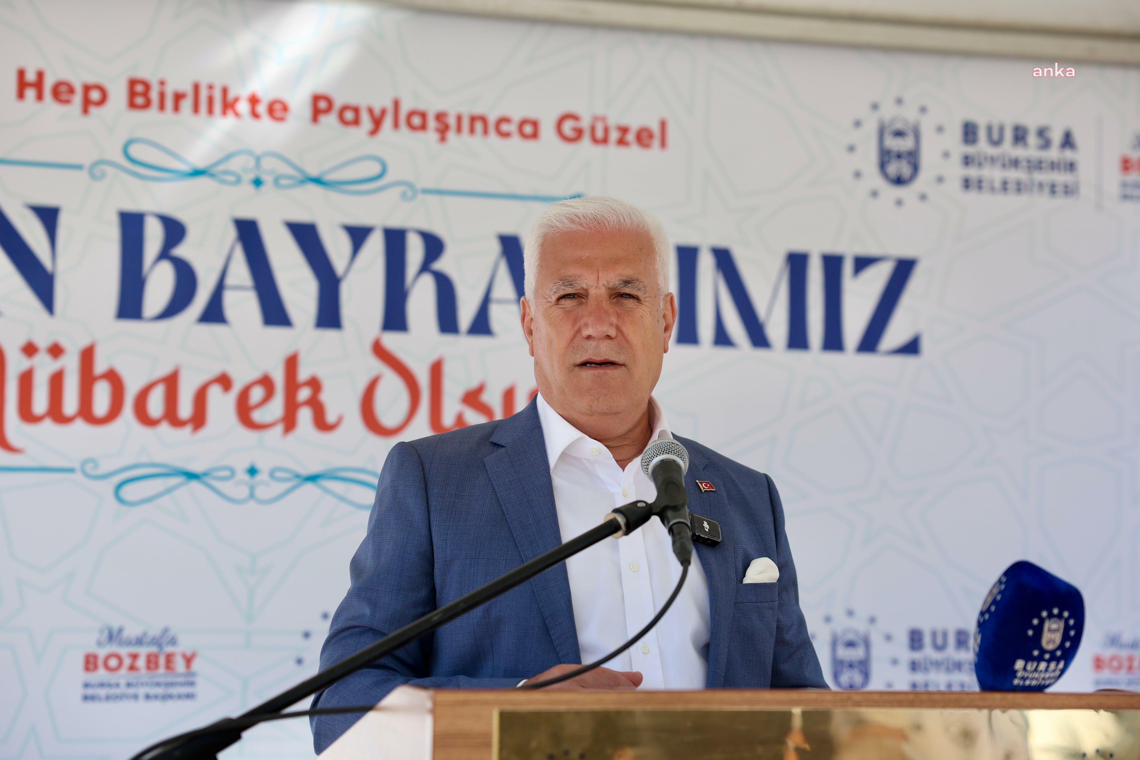Bursa Büyükşehir Belediye Başkanı Bozbey, Büyükşehir ailesiyle bayramlaştı