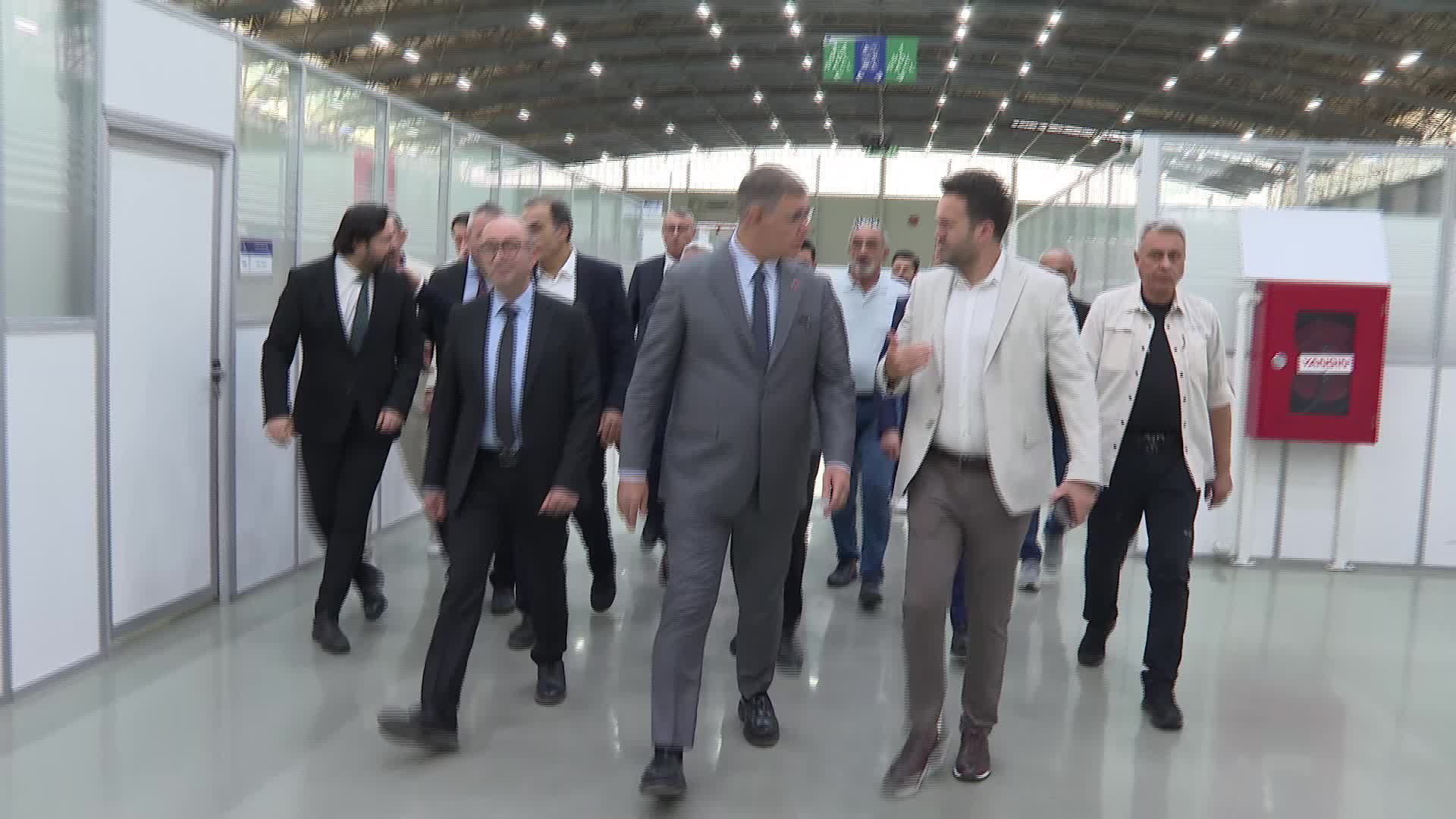 İzmir Büyükşehir Belediye Başkanı Tugay personel ile bayramlaştı: “Bu şehrin hizmetinde olmak onurdur”