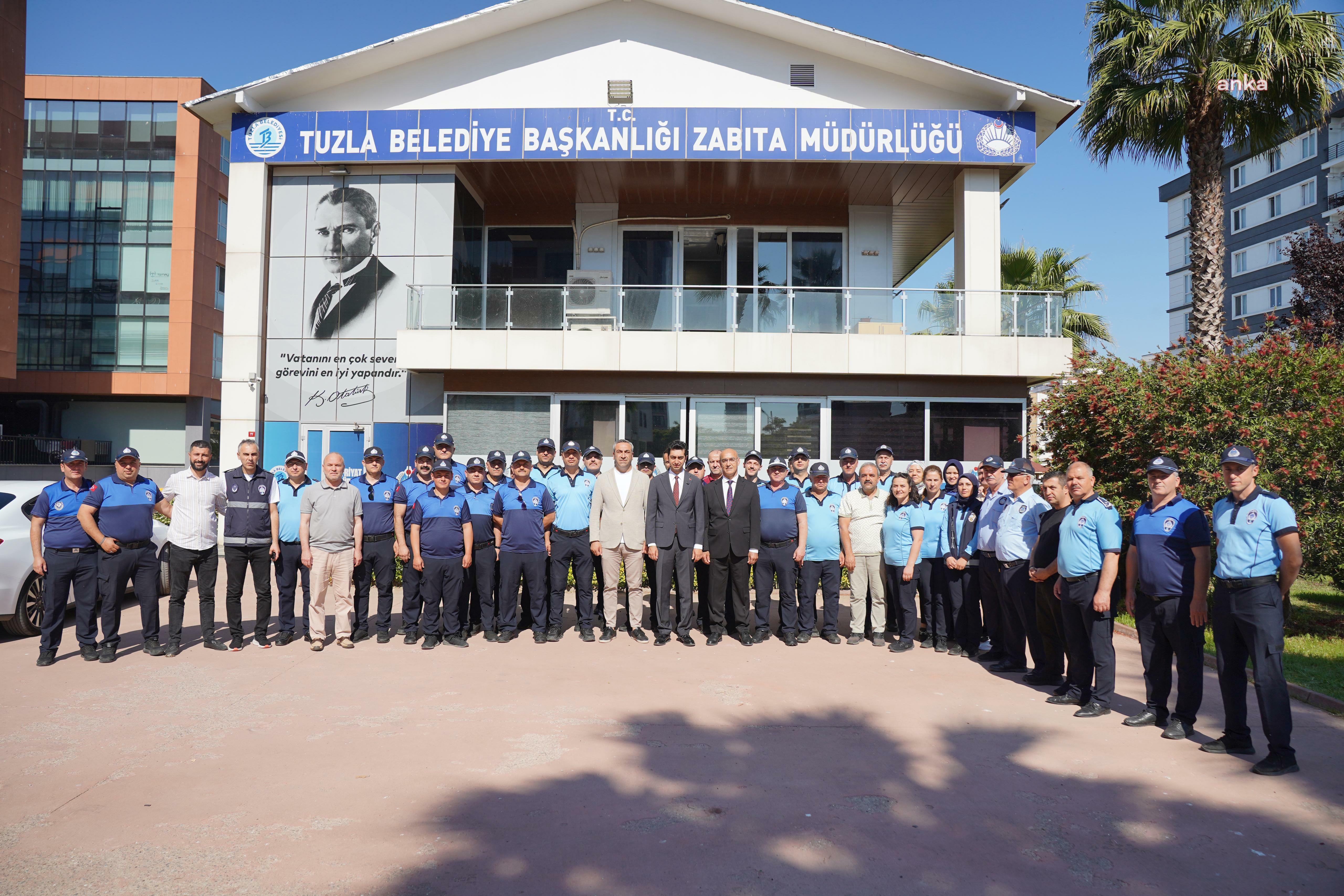 Tuzla Belediye Başkanı Bingöl, belediye personeliyle bayramlaştı