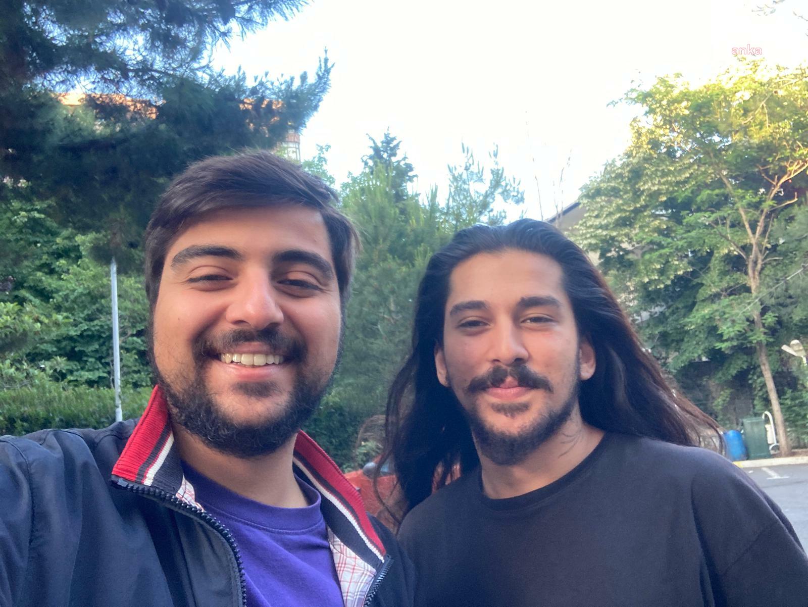 "Cumhurbaşkanına hakaret" suçundan tutuklanan sanatçı Cem Akarsu tahliye edildi