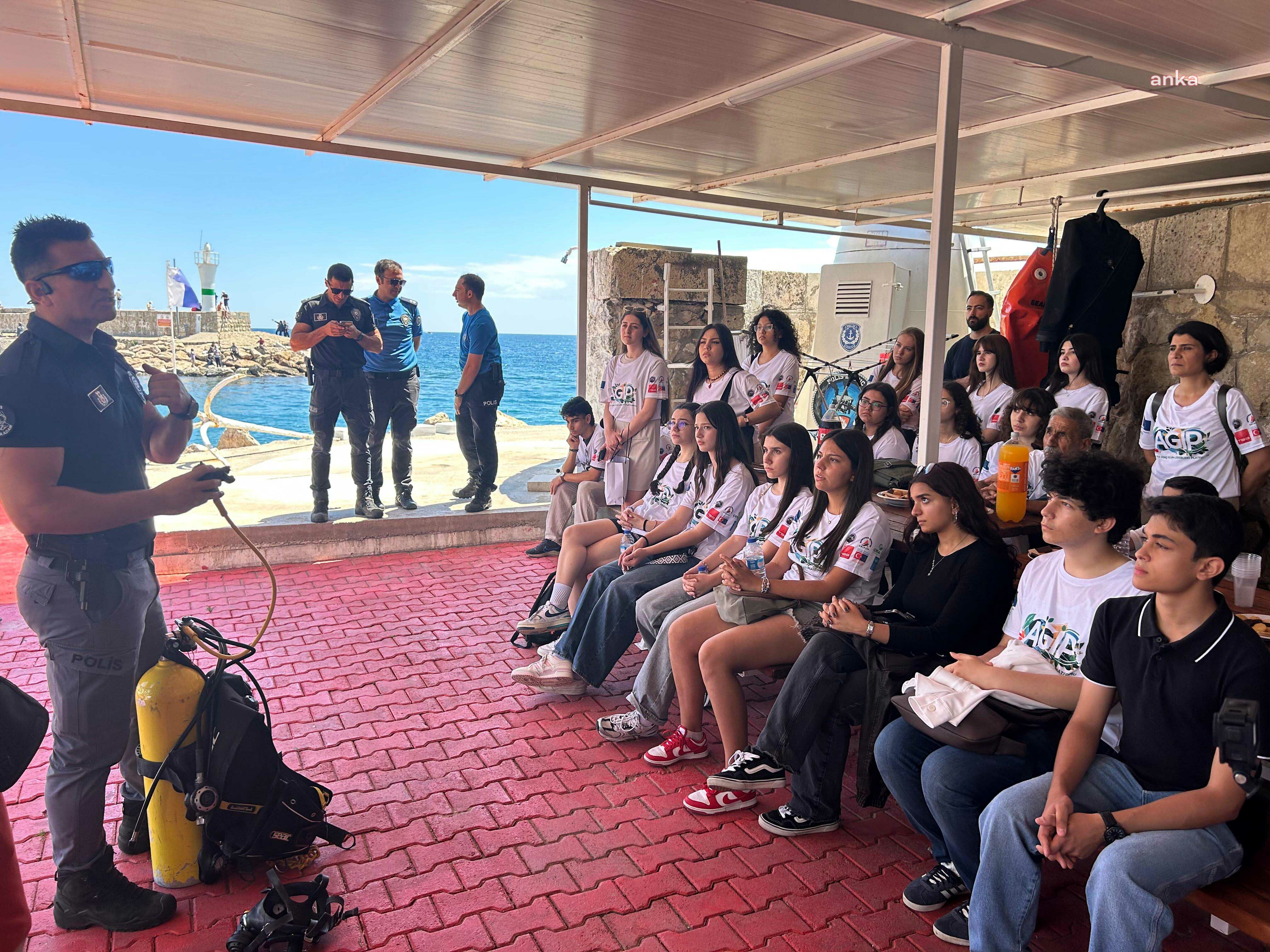 Antalya Genç İklim Liderleri’nden kıyılar için hareket