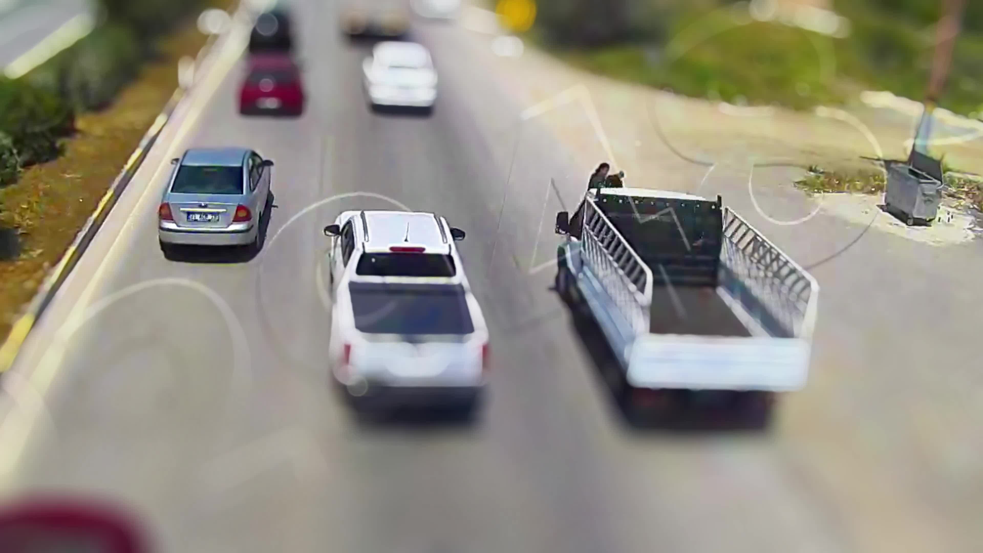 Bayramın birinci günündeki trafik kazalarında 7 kişi öldü, bin 128 kişi yaralandı
