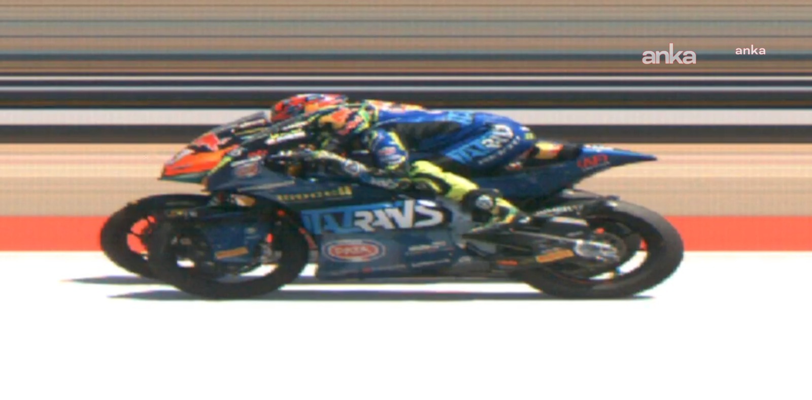 Türkiye’nin MotoGP’deki ilk zaferi: Milli yarışçı Deniz Öncü 0.003 saniyeyle kazandı