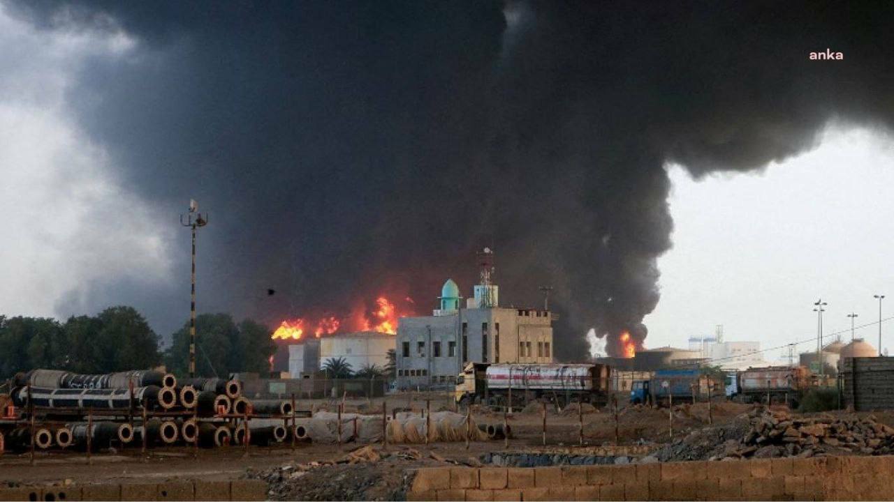İsrail, Yemen’in El-Hudeyde Limanı’nı vurdu; Husileri, deniz ve hava ablukasıyla tehdit etti