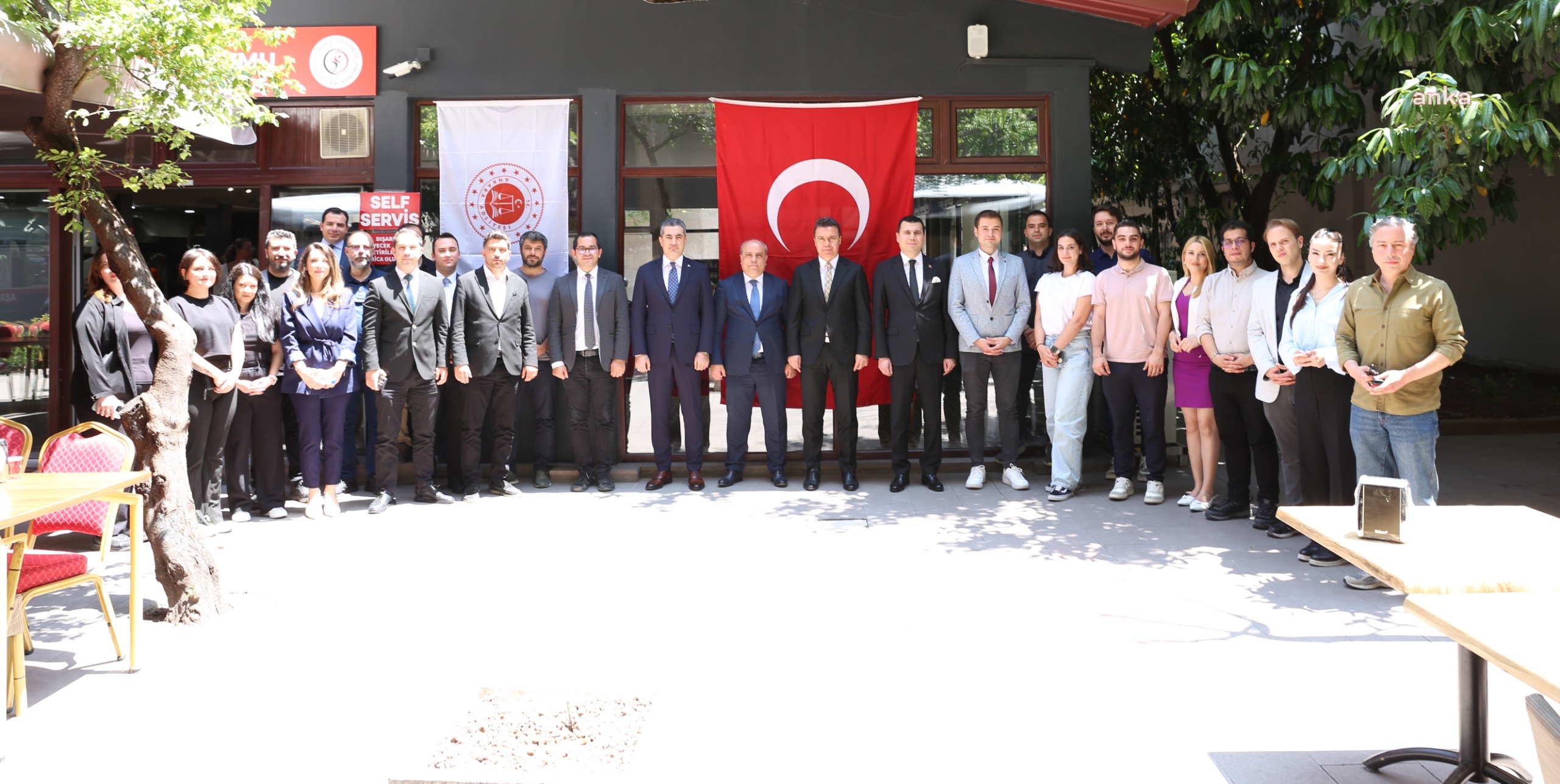 Ankara Cumhuriyet Başsavcısı Karaköse, adliye muhabirleriyle bayramlaştı