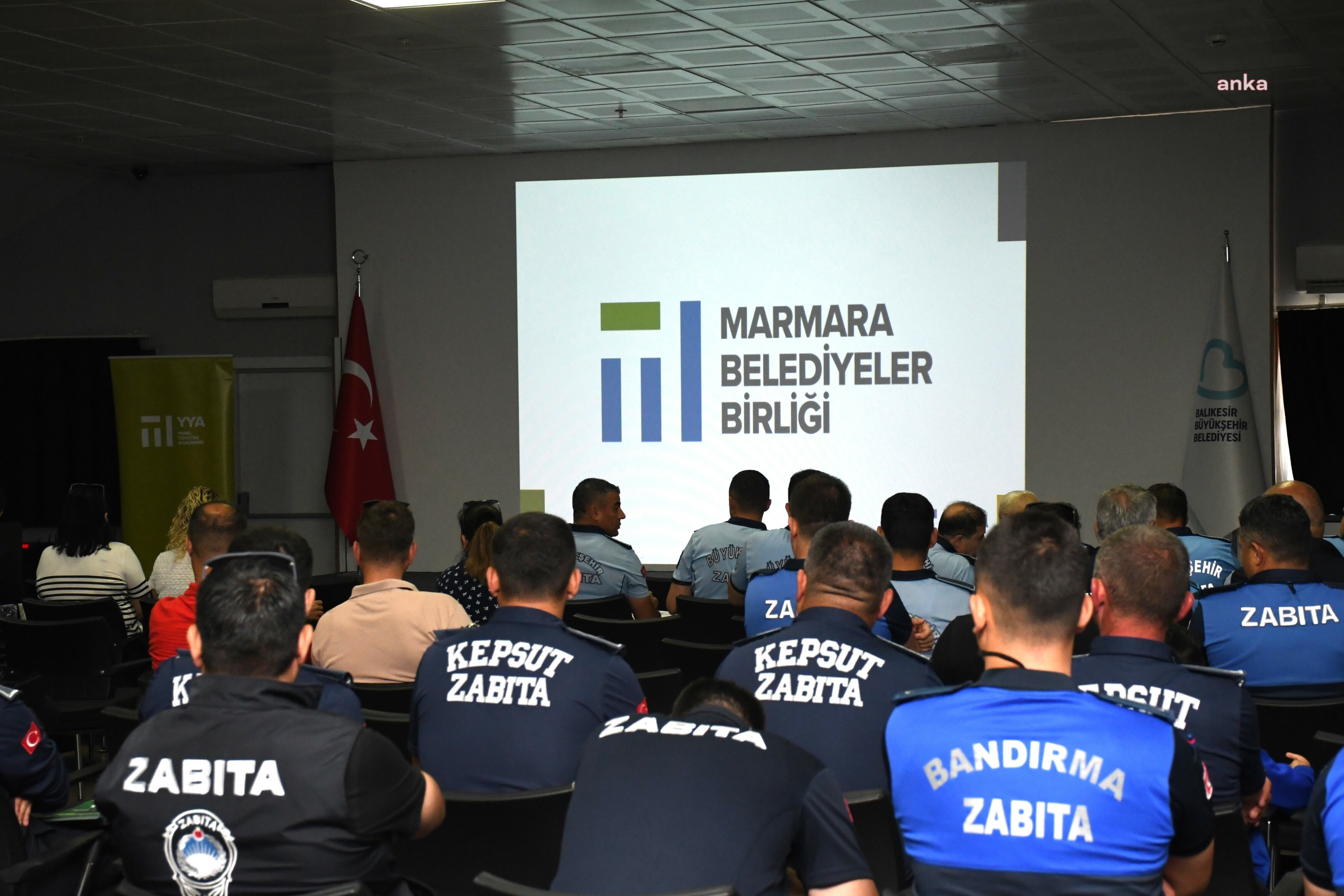 Balıkesir Büyükşehir Belediyesi’nden zabıta personeline hizmet içi eğitim