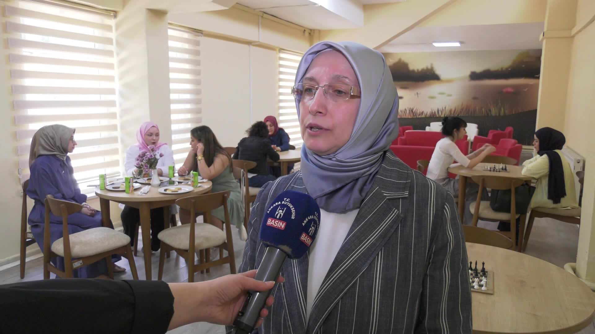 Ankara Büyükşehir Belediyesi Kişisel Gelişim Merkezi, lise ve üniversite öğrencilerine hizmet vermeye devam ediyor