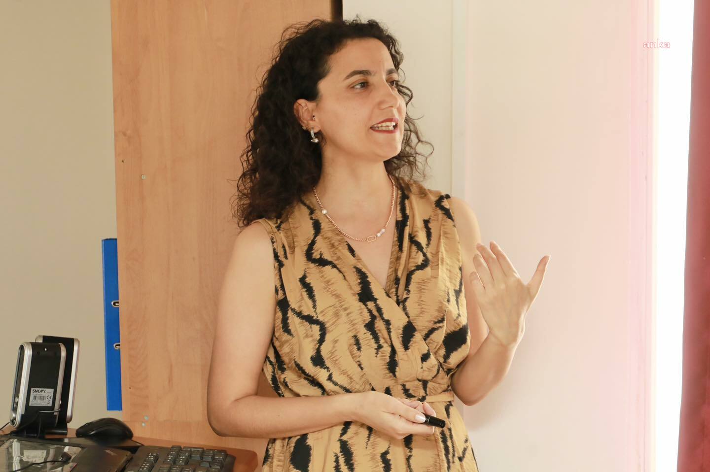Burhaniye'de "kurban psikolojisi" masaya yatırıldı