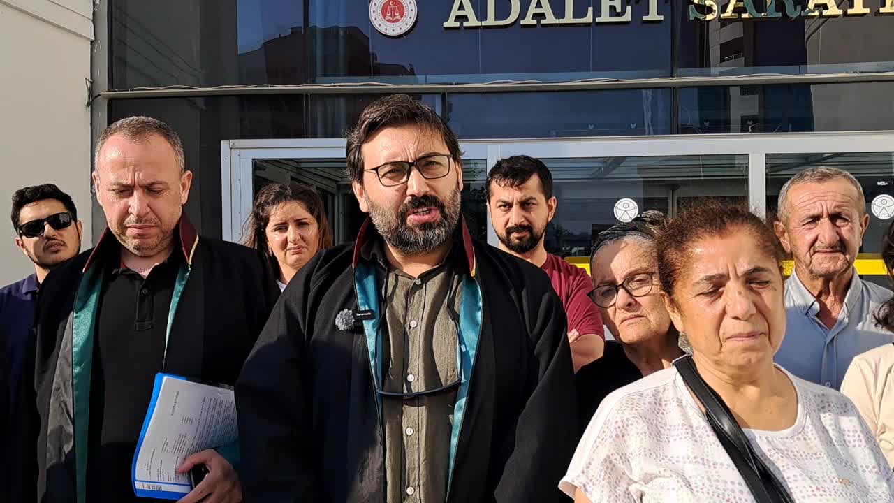 Depremde 36 kişiye mezar olan Zekiye Kırat Apartmanı davası... Sanık müteahhit Yılmaz: "Müteahhitliği doğru yaptım, suçum yok"