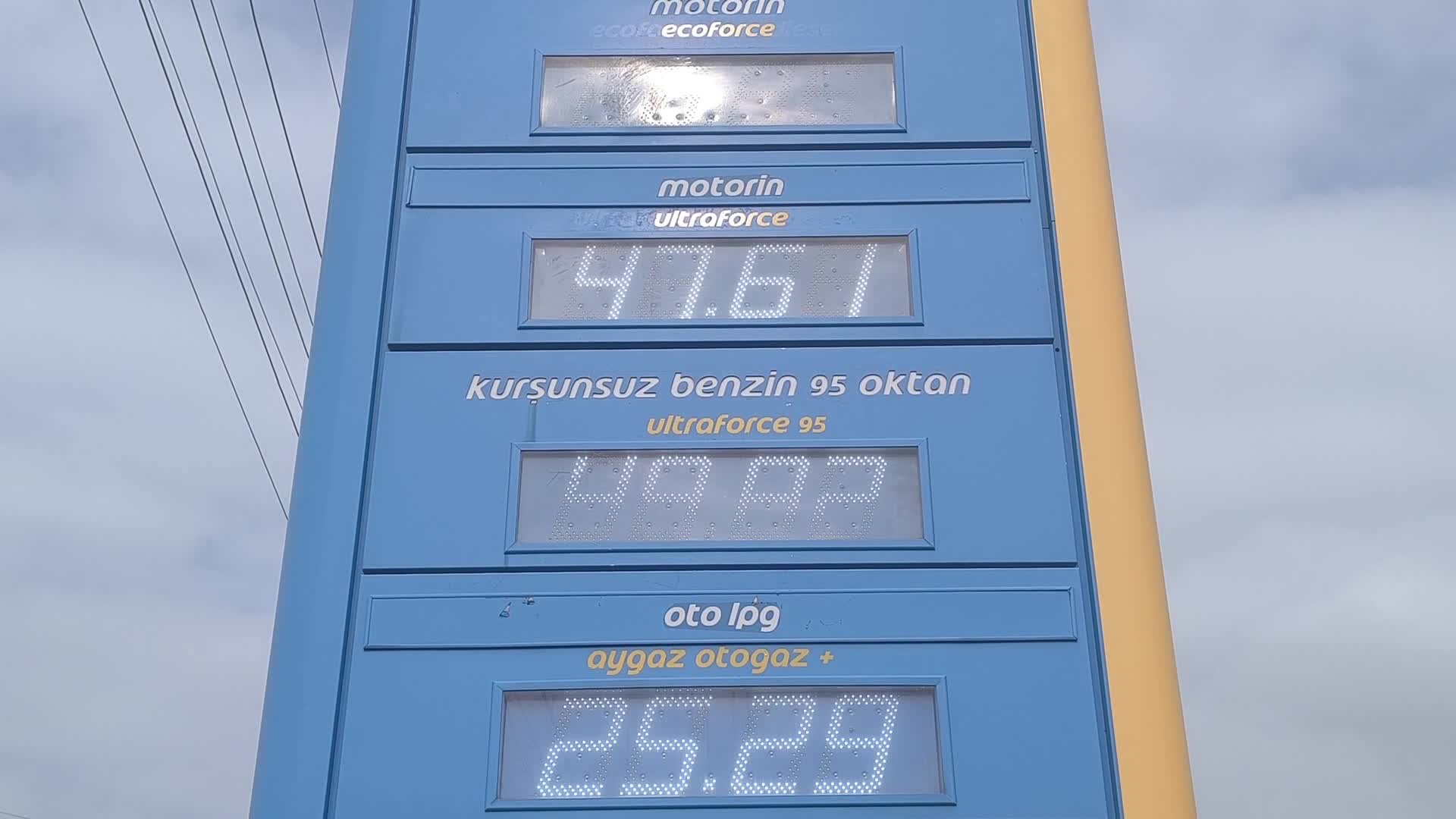 Vatandaştan benzin zammına tepki: "Gabar'dan durmadan akaryakıt çıkarıyorlardı aslı yok demek ki"