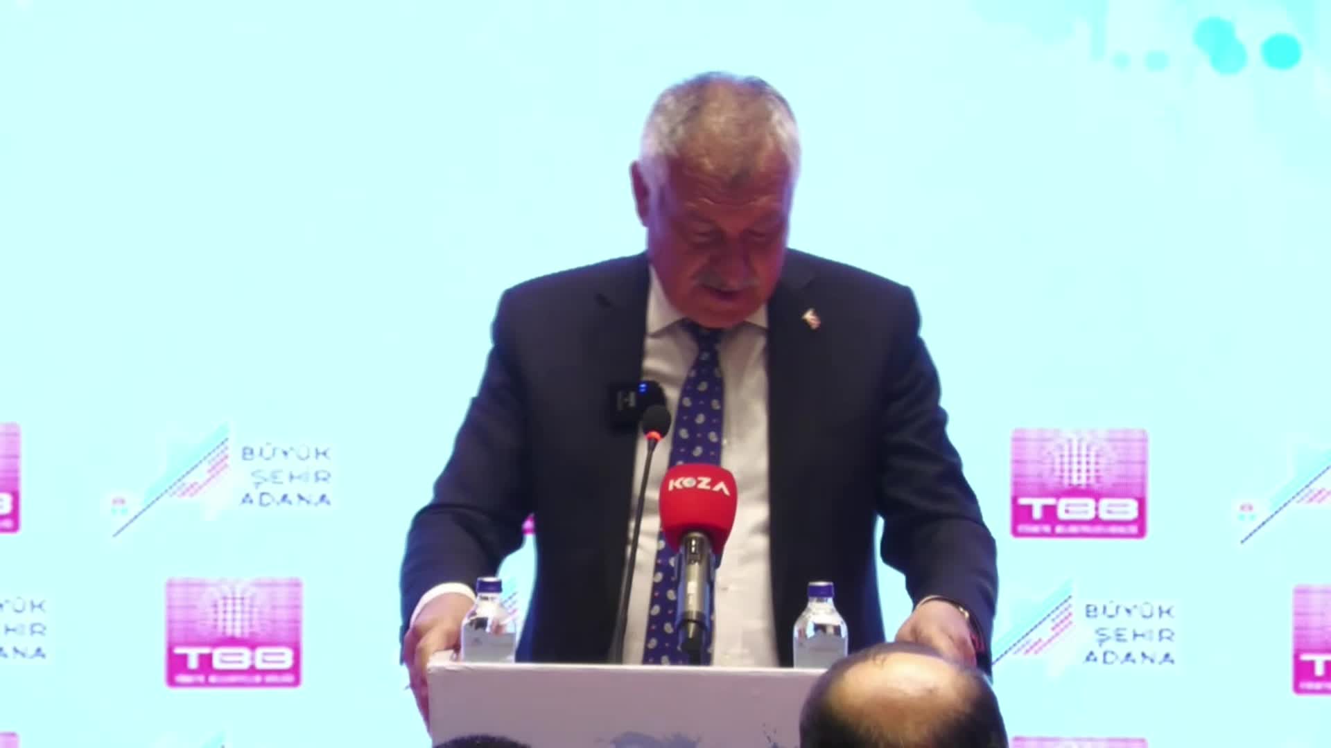 “Başka Bir Su Yönetimi Mümkün” paneli... Zeydan Karalar: "Önlem alınmazsa 2030'da dünyadaki mevcut temiz su insanların ihtiyacının sadece yüzde 60'ını karşılayacak"