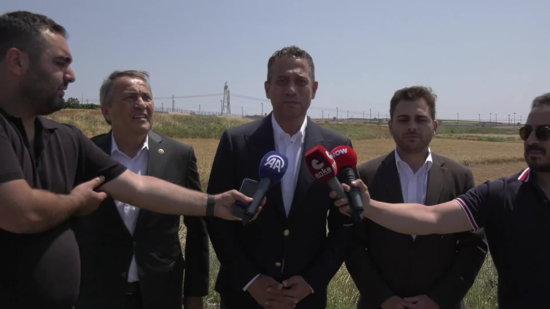CHP heyetinden İmamoğlu ve belediye başkanlarına ziyaret... Başarır: "Bir milim geri adım atmayacağız, bir milim eğilmeyeceğiz"
