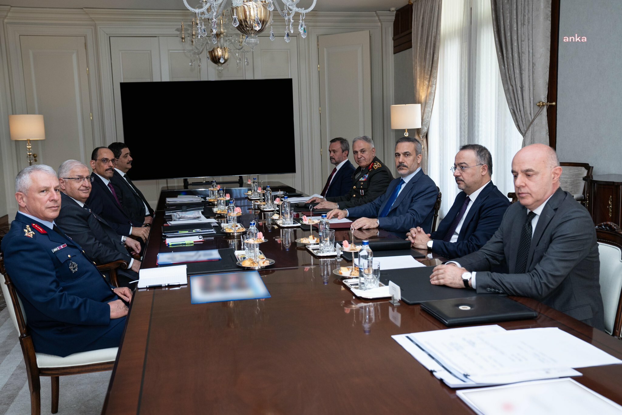 İsrail'in İran'a saldırısı... Hakan Fidan: İsrail bölgeyi istikrarsızlaştırmaya yönelik stratejisinden bir an evvel vazgeçmeli