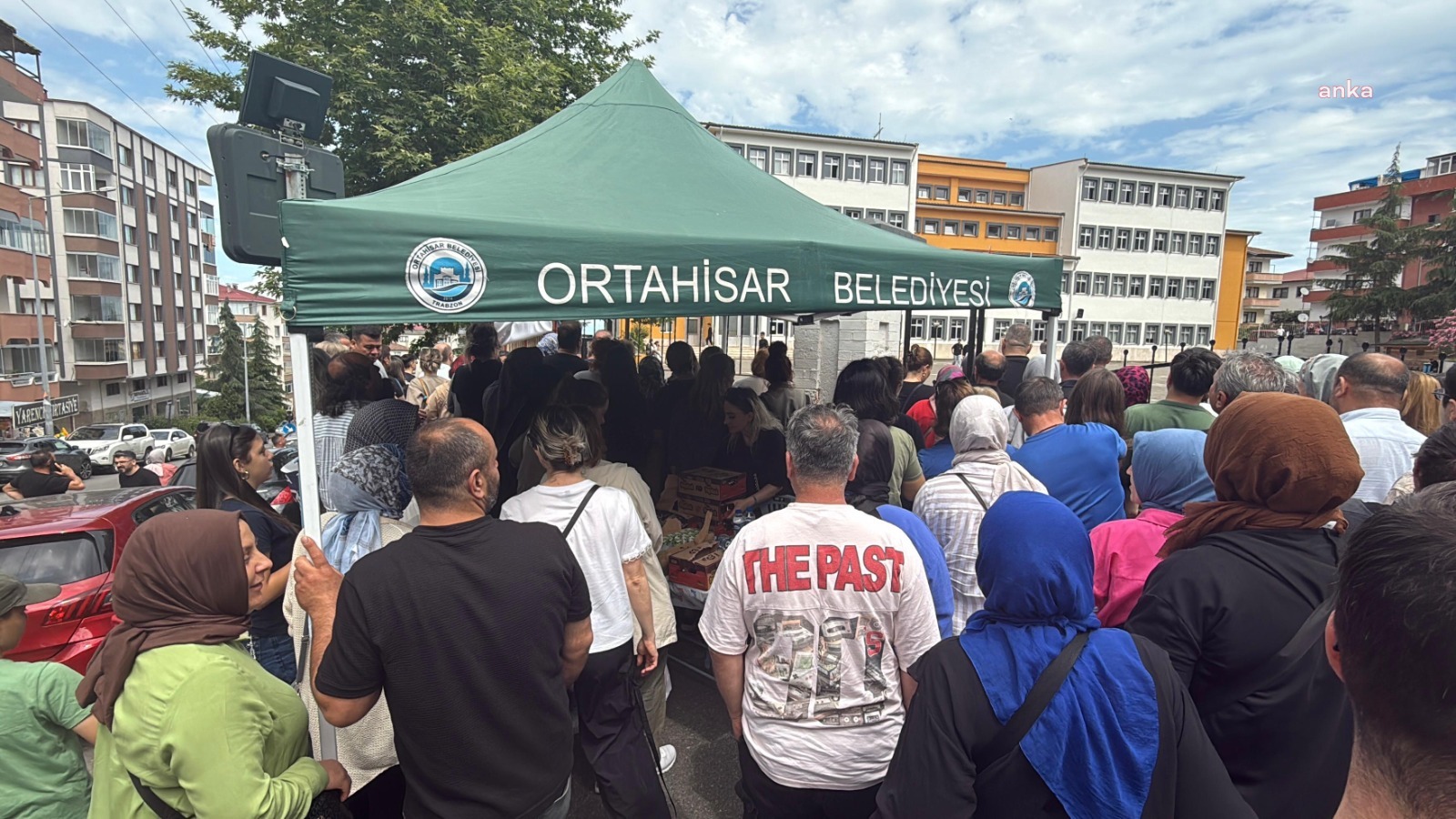 Ortahisar Belediyesi'nden LGS'ye giren öğrencilere destek