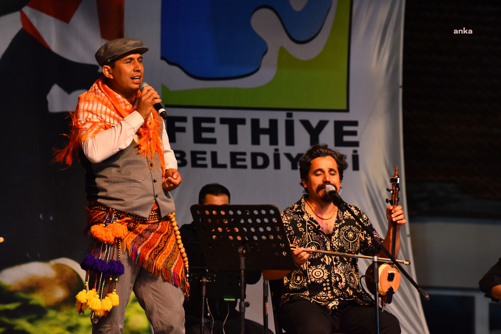 Fethiye'de "Nif Kiraz Festivali" renkli görüntülere sahne oldu.