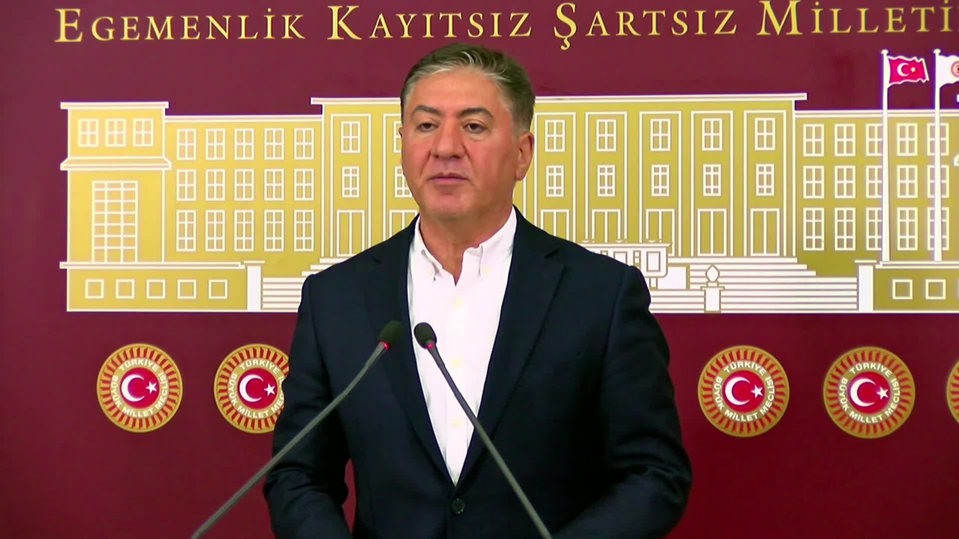Murat Emir'den Feti Yıldız'a tepki: Asıl yüzünün kızarması gereken sizsiniz. Sandığı, demokrasiyi, halkın her şeyini çalıyorsunuz