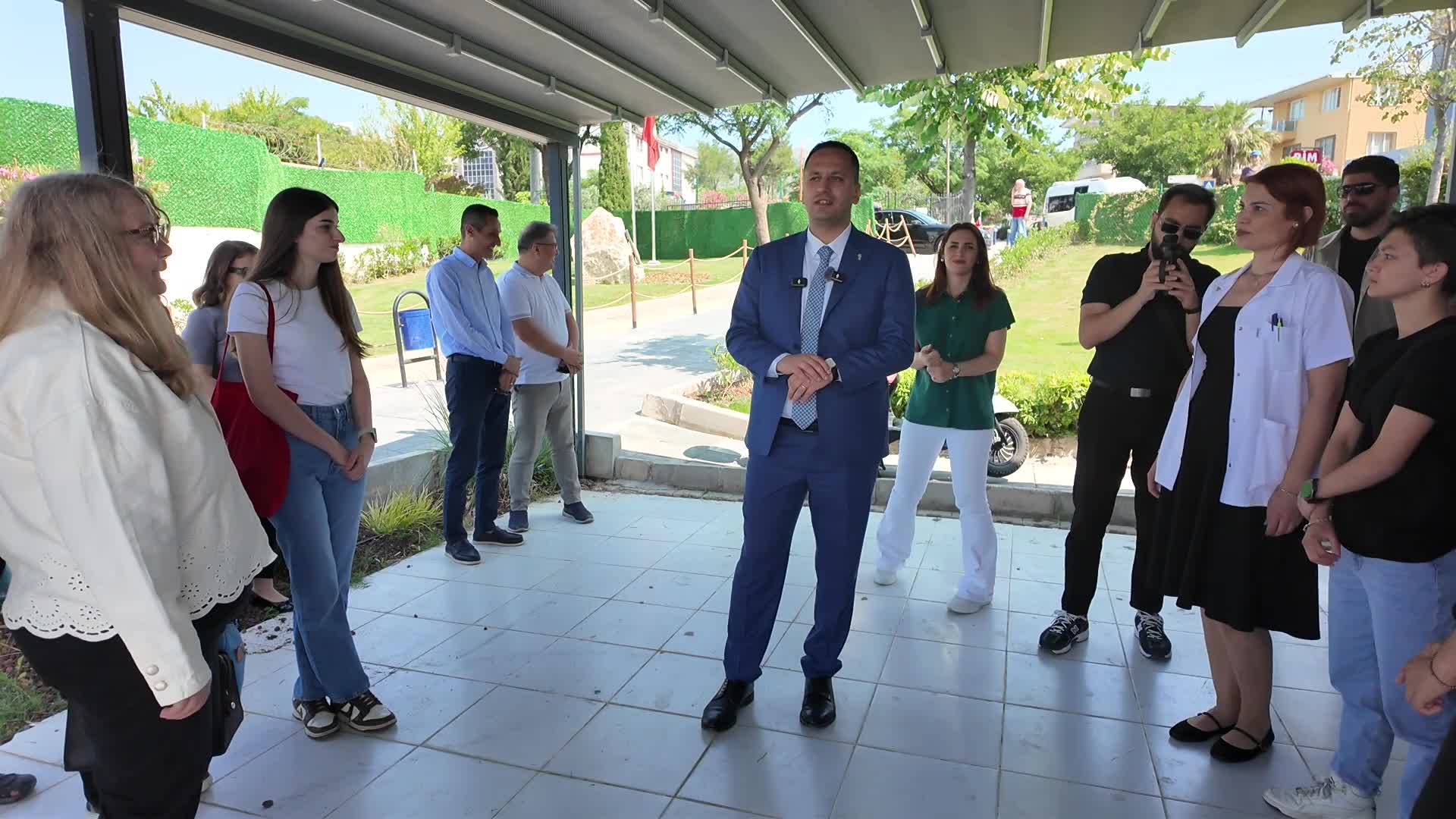 Bornova Belediye Başkanı Ömer Eşki öğrencilere Kıbrıs’ı anlattı