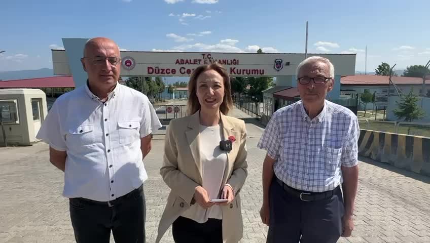 CHP Genel Başkan Yardımcısı Aylin Nazlıaka, Fatoş Pınar Türker’i Düzce Cezaevi'nde ziyaret etti: Bir an önce hak, hukuk, adalet yerini bulsun