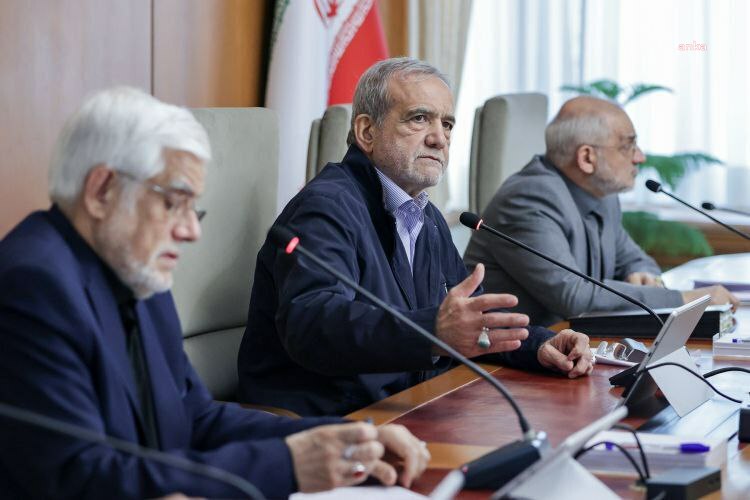 İran Cumhurbaşkanı Pezeşkiyan, İsrail tehdidinin gölgesinde kabineyi topladı