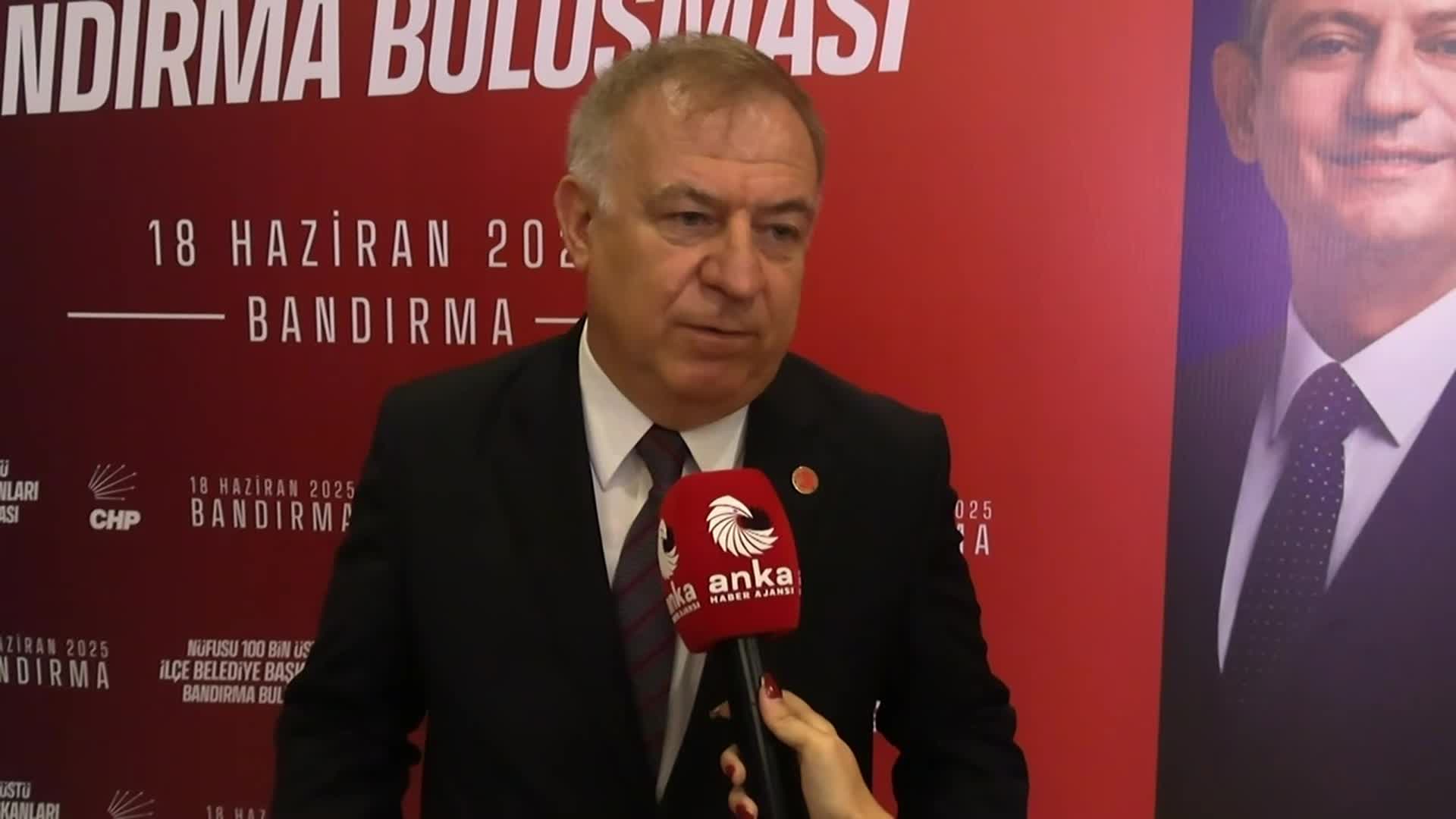 CHP'nin ilçe belediye başkanları toplantısı... Gökan Zeybek: "İmamoğlu nefes aldığı için önümüzdeki günlerde soruşturma başlatılabilir. Garabet içindeler"