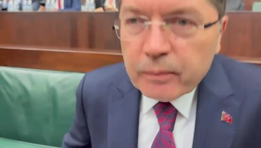 AK Parti Grup Toplantısı... Yılmaz Tunç’tan Yargı Reformu açıklaması: “Cezasızlık algısı bitecek, boşanma davalarından önce aile arabuluculuğu geliyor”