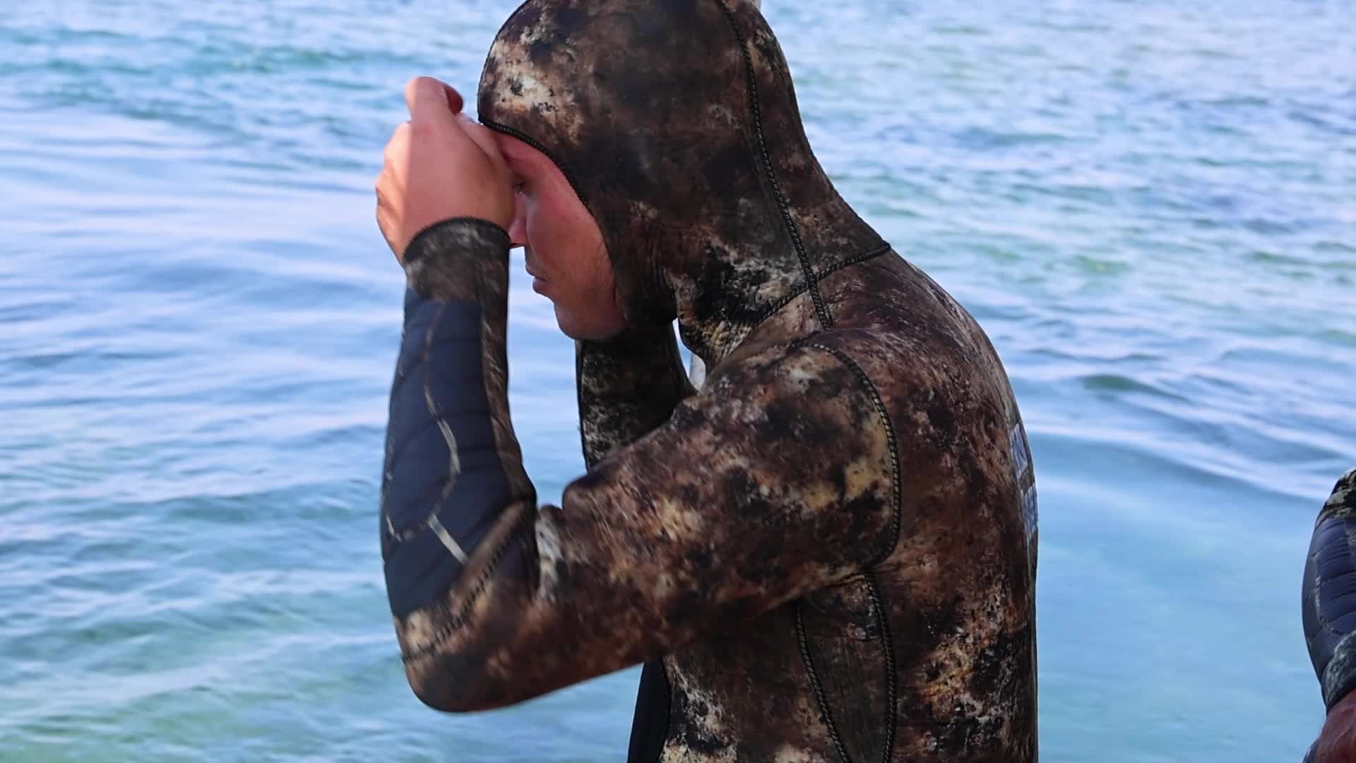 Bodrum'da deniz dibi temizliği, Turgutreis Mahallesi’nde devam etti