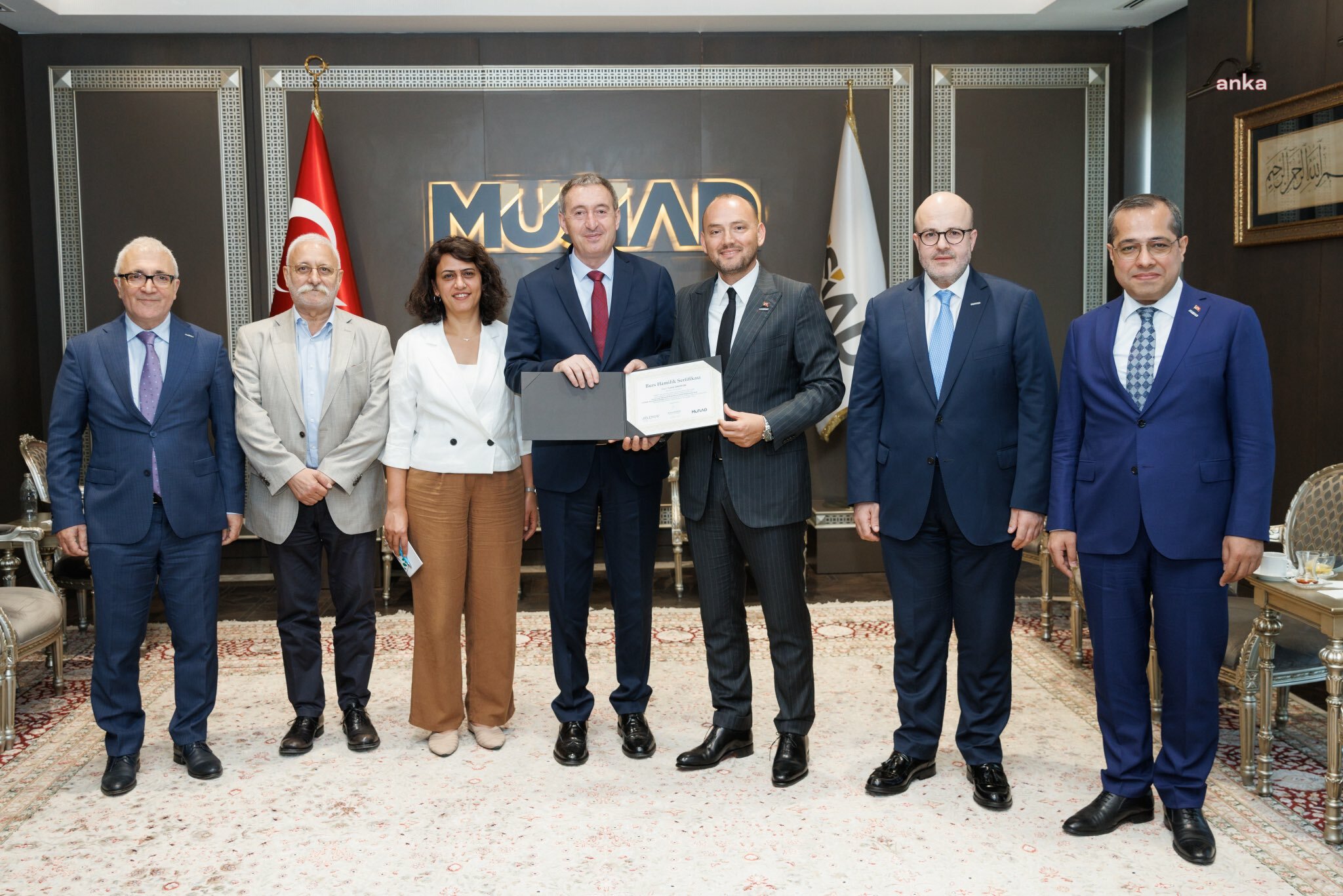 DEM Parti Eş Genel Başkanları Hatimoğulları ve Bakırhan MÜSİAD’ı ziyaret etti