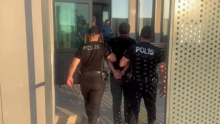 İzmir'de 12 yıl 6 ay hapis cezası olan çocuk istismarcısı yakalandı