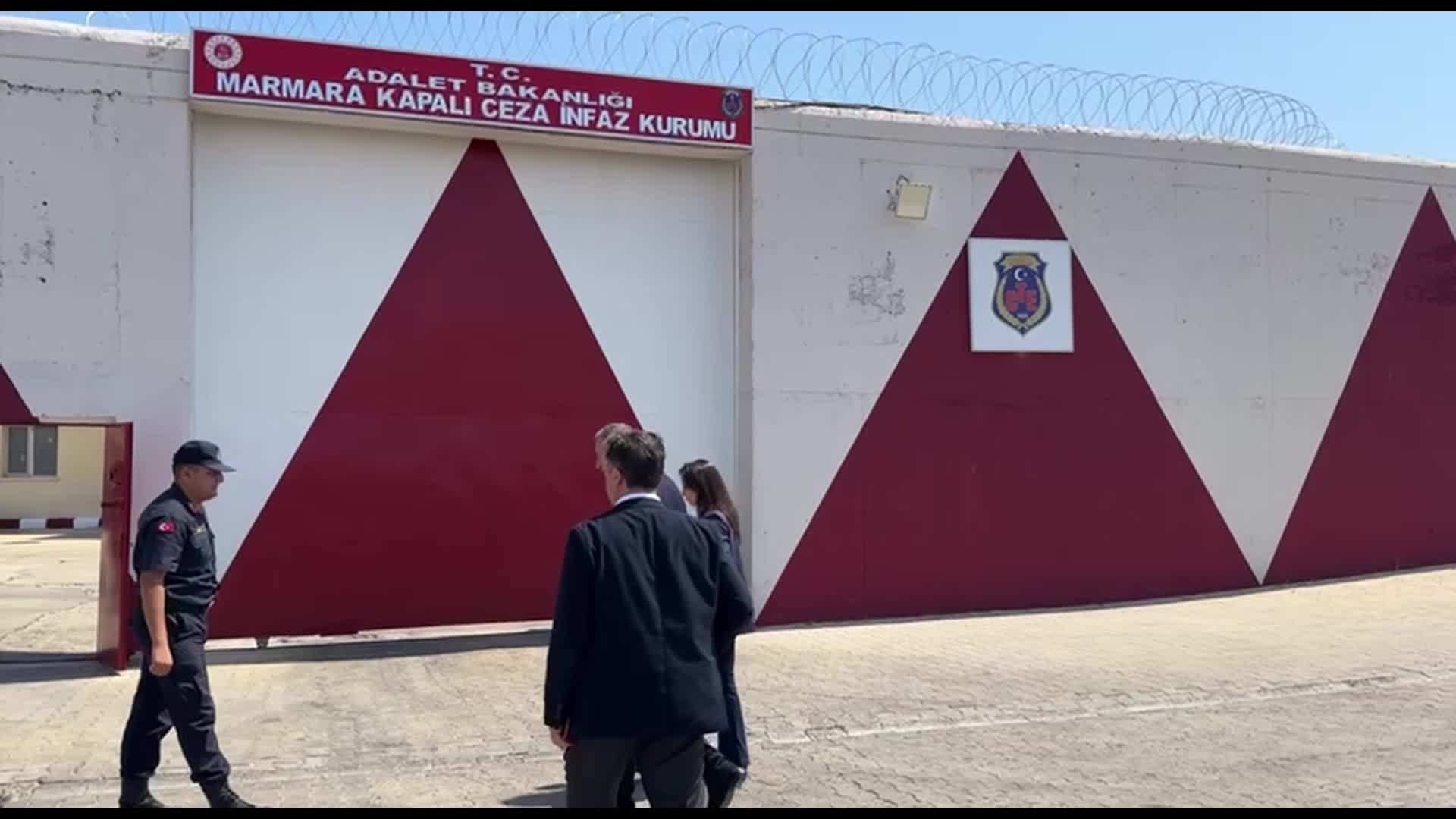 DEM Parti Eş Genel Başkanları Hatimoğulları ve Bakırhan, Ekrem İmamoğlu’nu ziyaret ediyor