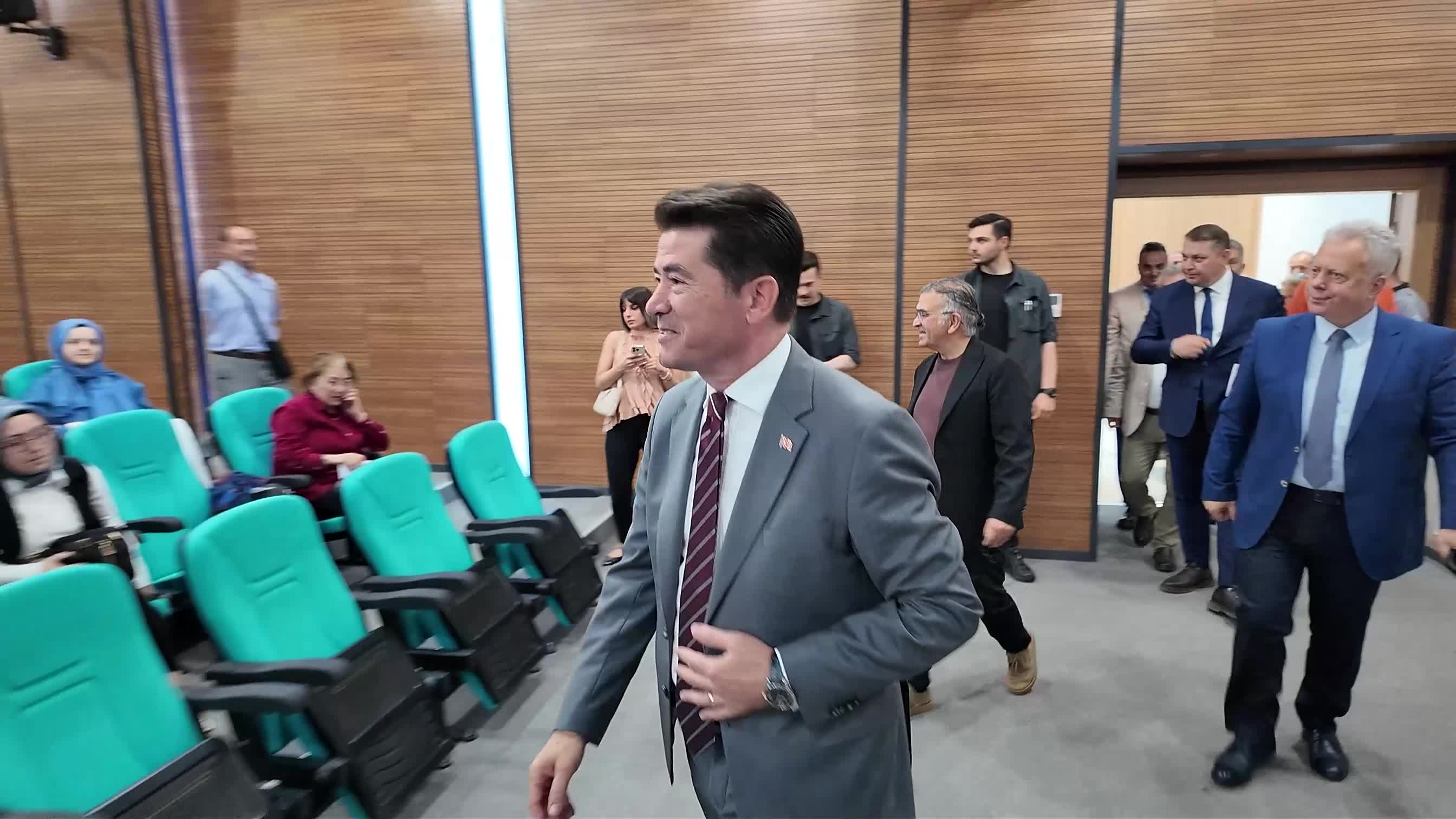 Ortahisar Belediye Başkanı Kaya: “SGK ve vergi borçları, tefeciden daha pahalı bir faizle bizden geriye dönük olarak tahsil edilmeye çalışılıyor”