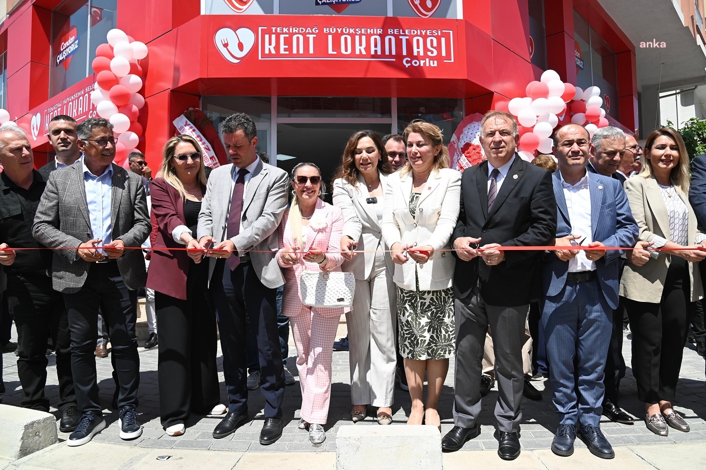 Tekirdağ Büyükşehir Belediyesi, üçüncü Kent Lokantası'nı Çorlu'da hizmete açtı