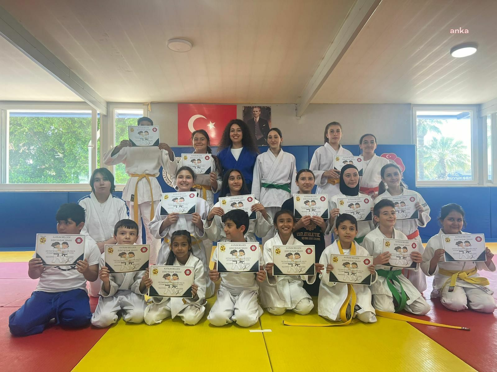 İzmir Büyükşehir Belediyesi’nin yaz spor okulları kapılarını açıyor