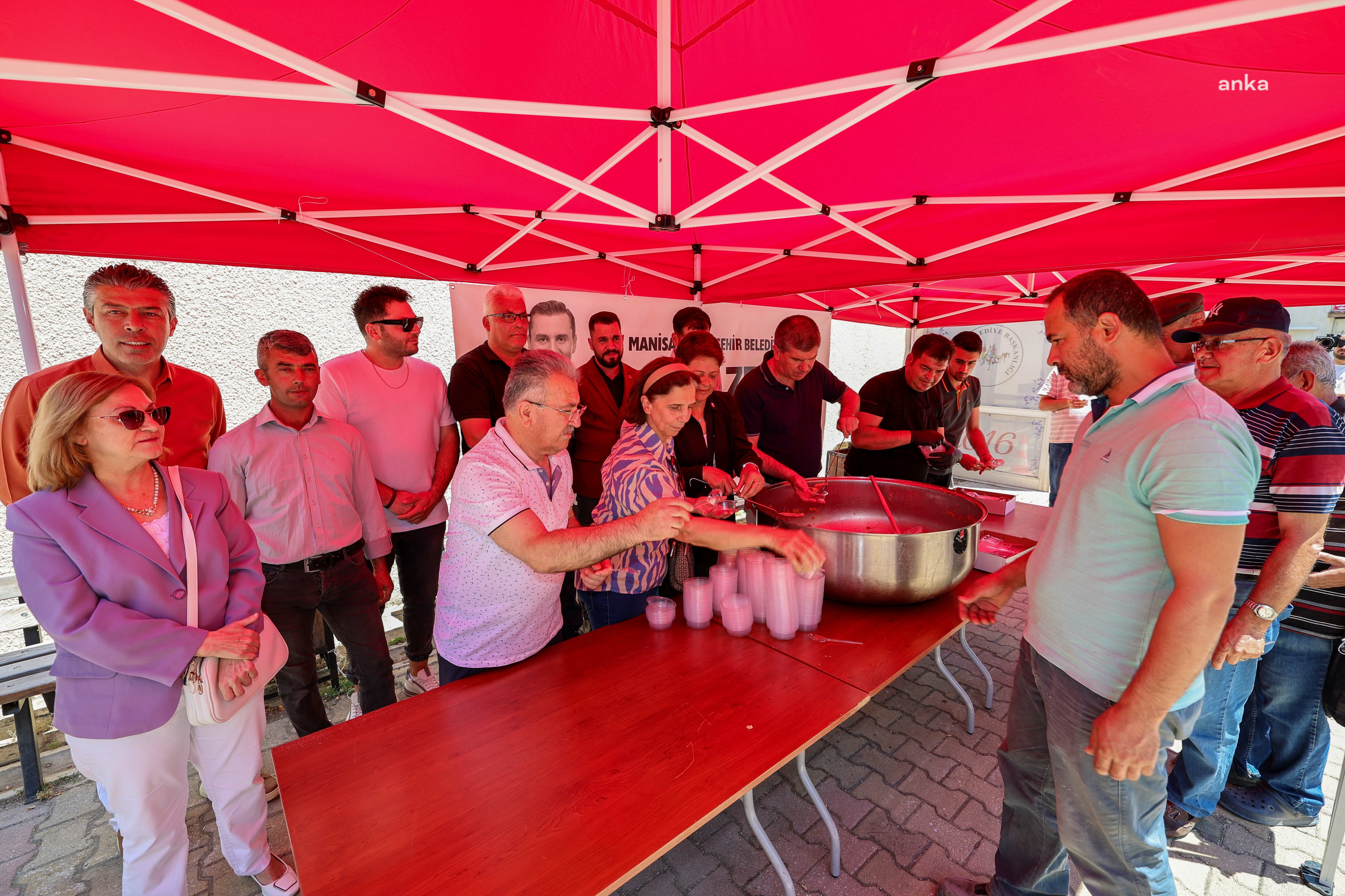 Burdur Belediyesi'nden Ferdi Zeyrek için hayır helvası