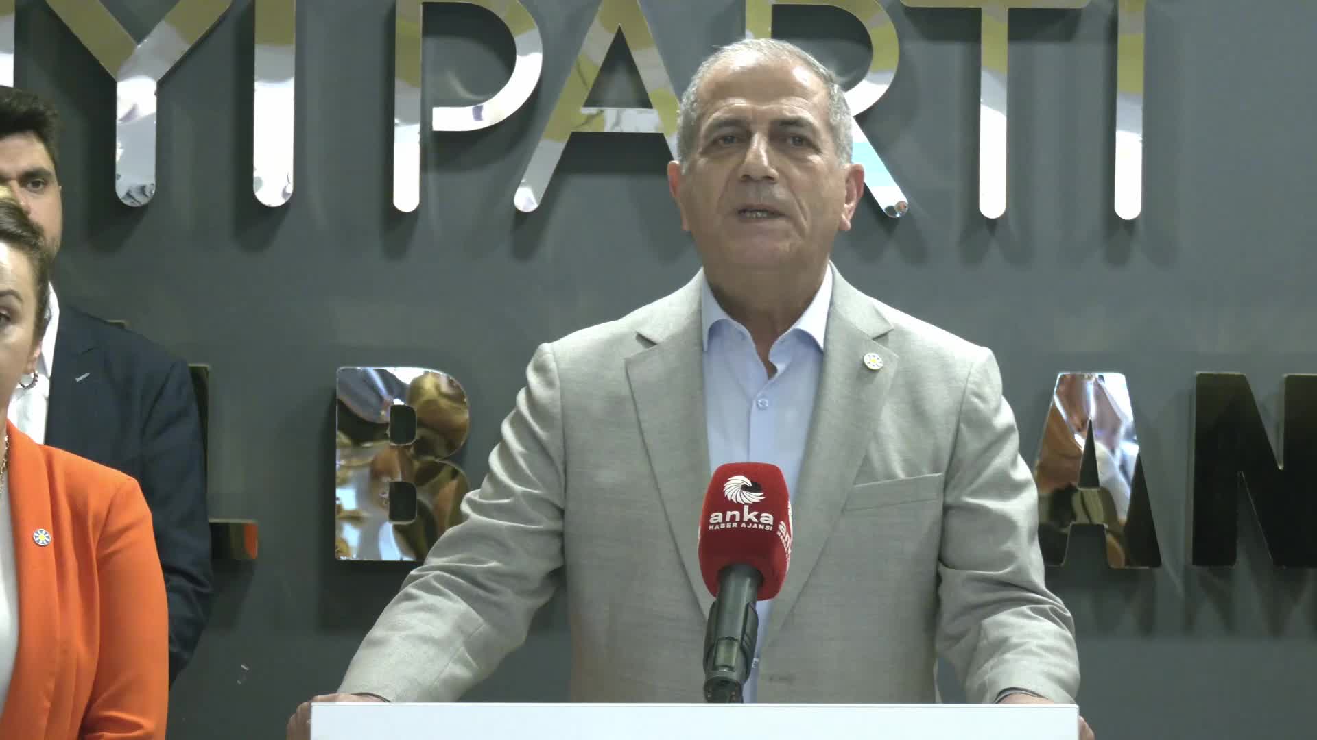 İYİ Partili Kırkpınar'dan zeytinlikleri madenciliğe açacak kanun teklifine tepki: Ülkemizde zeytinlik alanları gıda güvenliğimiz ve geçim kaynağımızdır