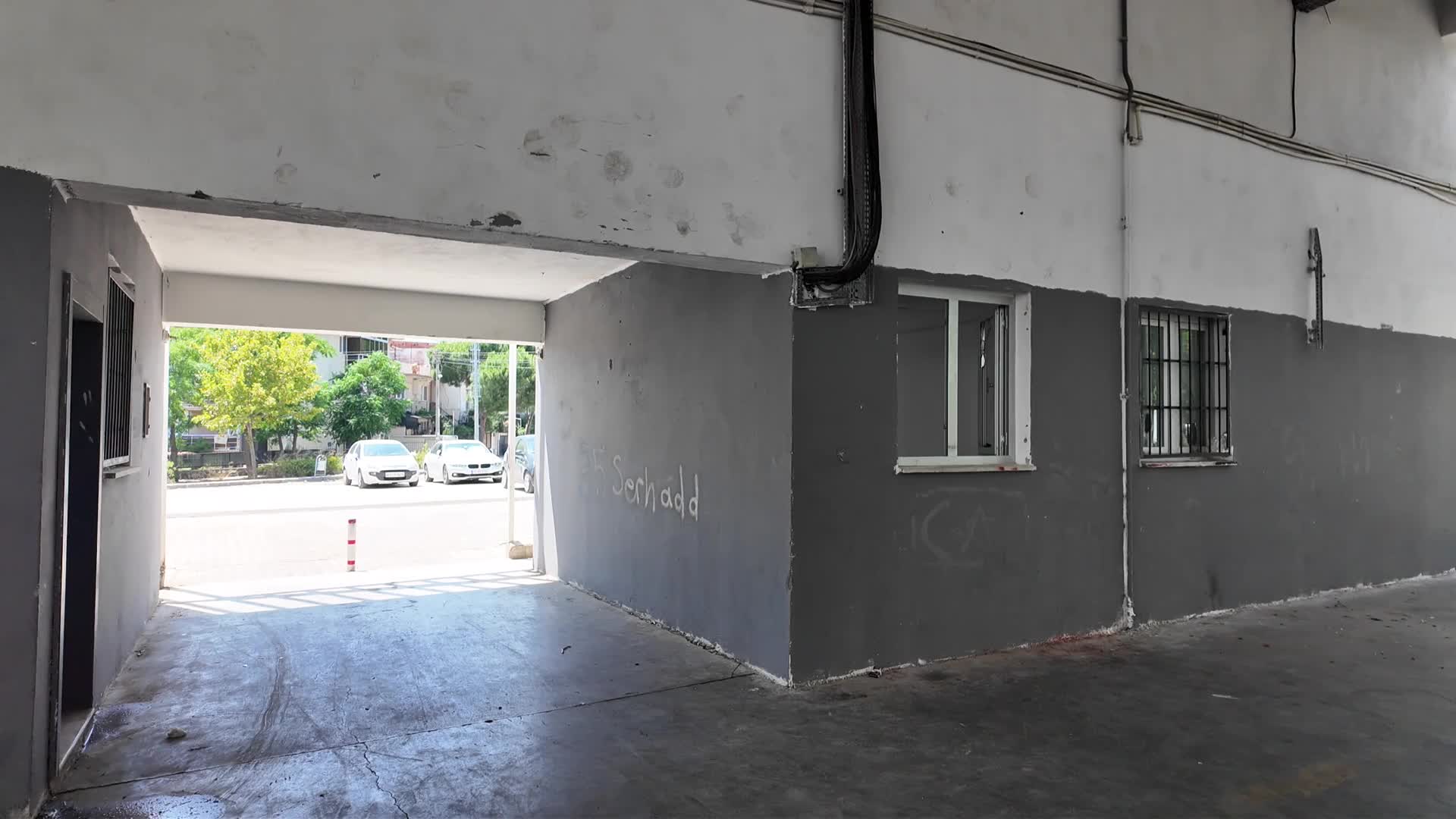 Bornova’nın İnönü Mahallesi’ndeki pazaryerine vandal saldırı