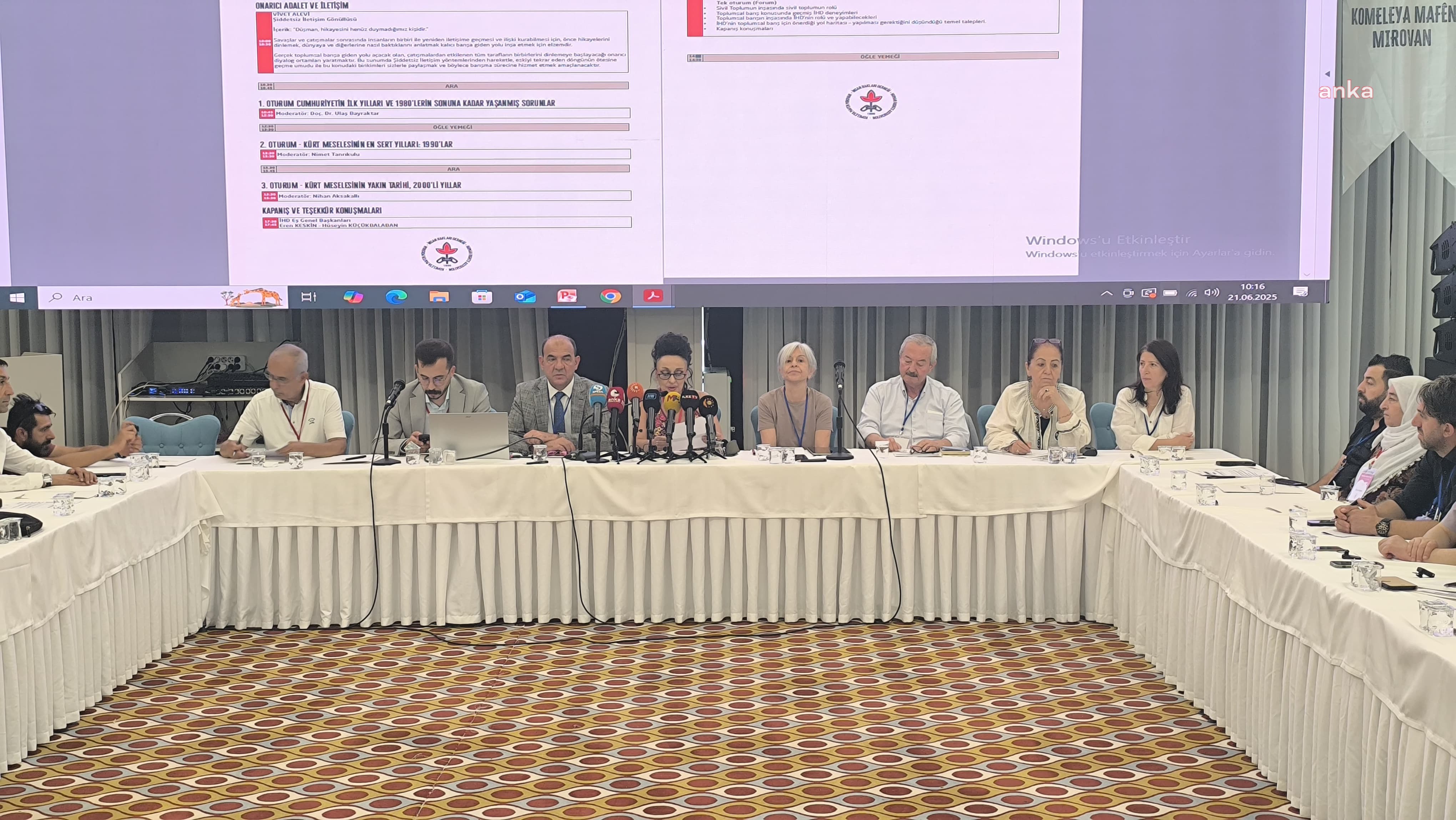 İHD'nin Diyarbakır'da düzenlediği ''Barışa Giden Yol'' konferansına Eren Bülbül’ün annesi mesaj gönderdi...