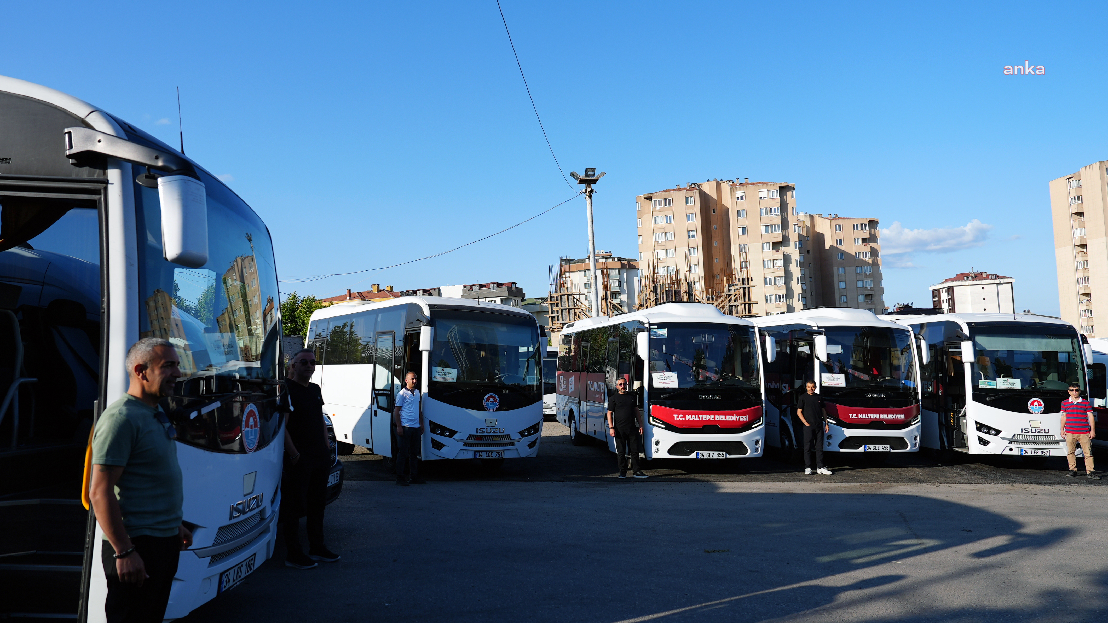 Maltepe Belediyesi’nden sınava giren öğrencilere ulaşım desteği