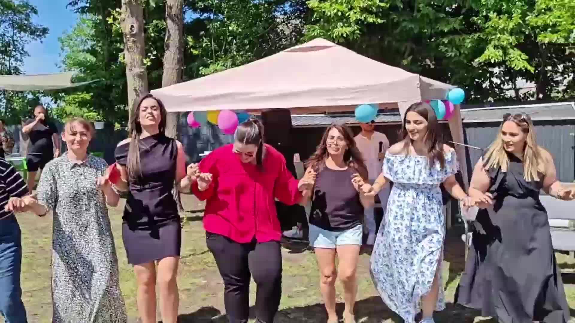 Almanya'da Hayat Gündüz Bakımevi'nden birinci nesil göçmenlere yaz şenliği