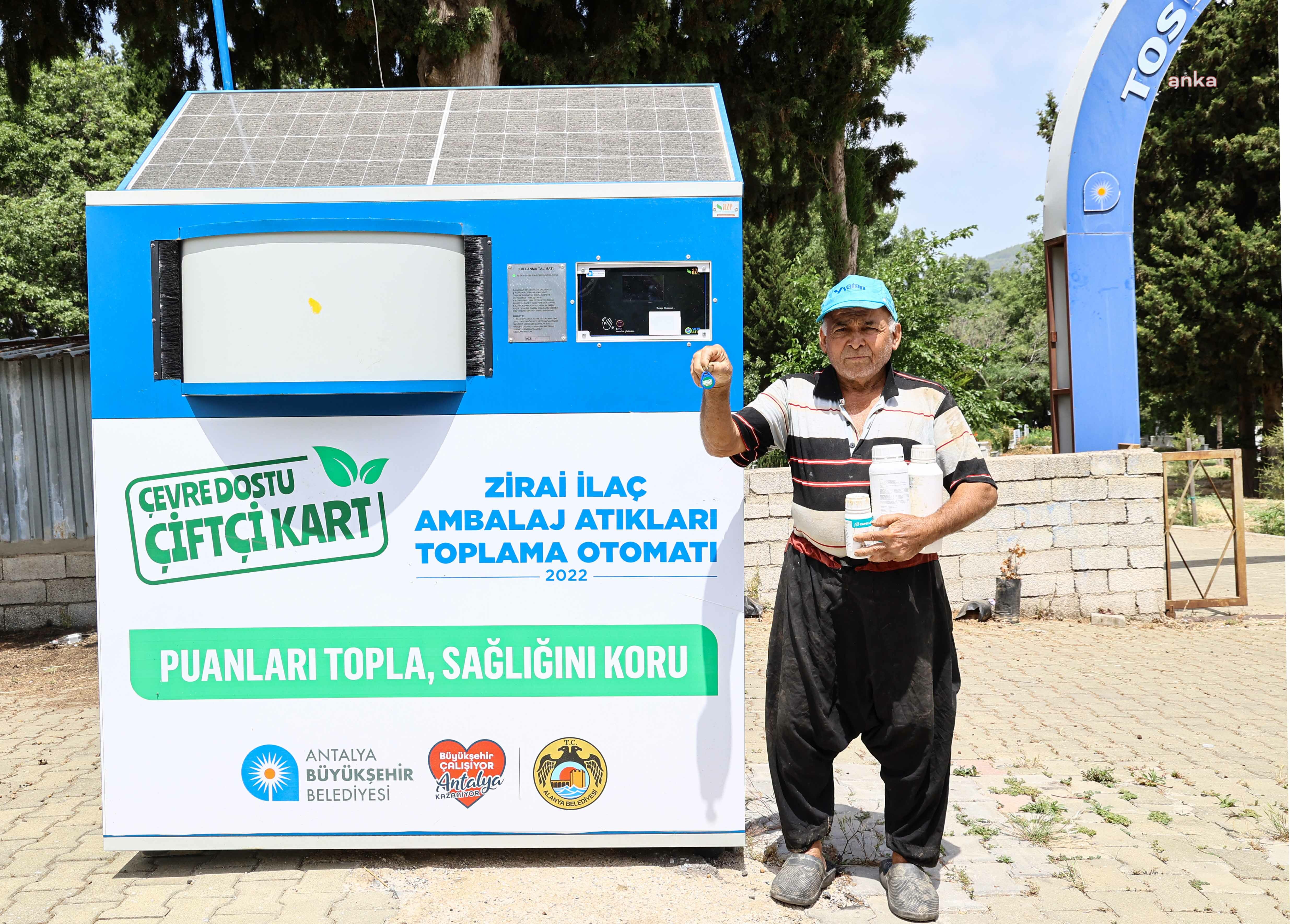 Antalya Büyükşehir Belediyesi, "Çevre Dostu Çiftçi Kart" projesini 4 ilçede daha hayata geçirdi