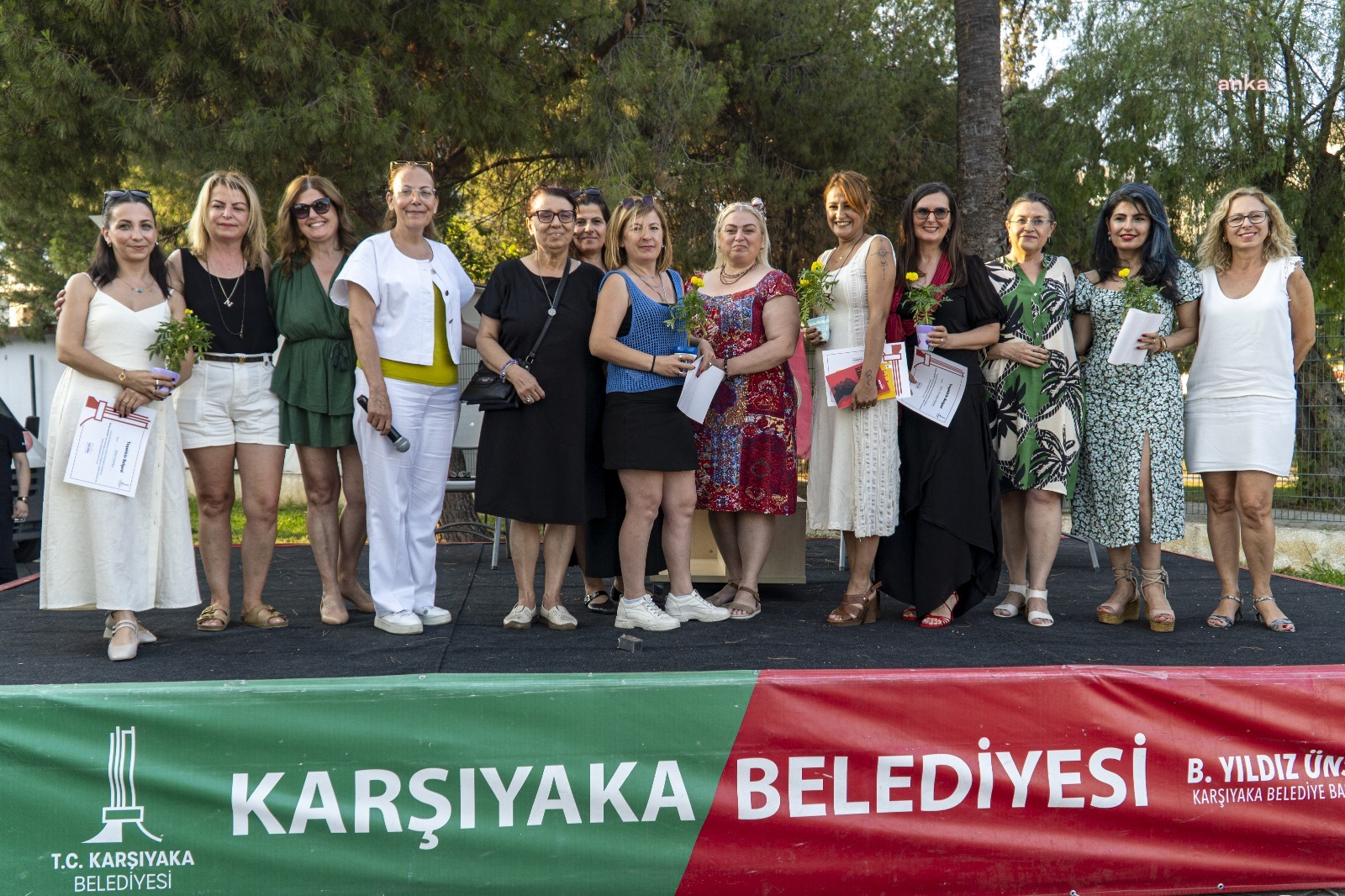 Karşıyaka'da söz kadın yazarlarda