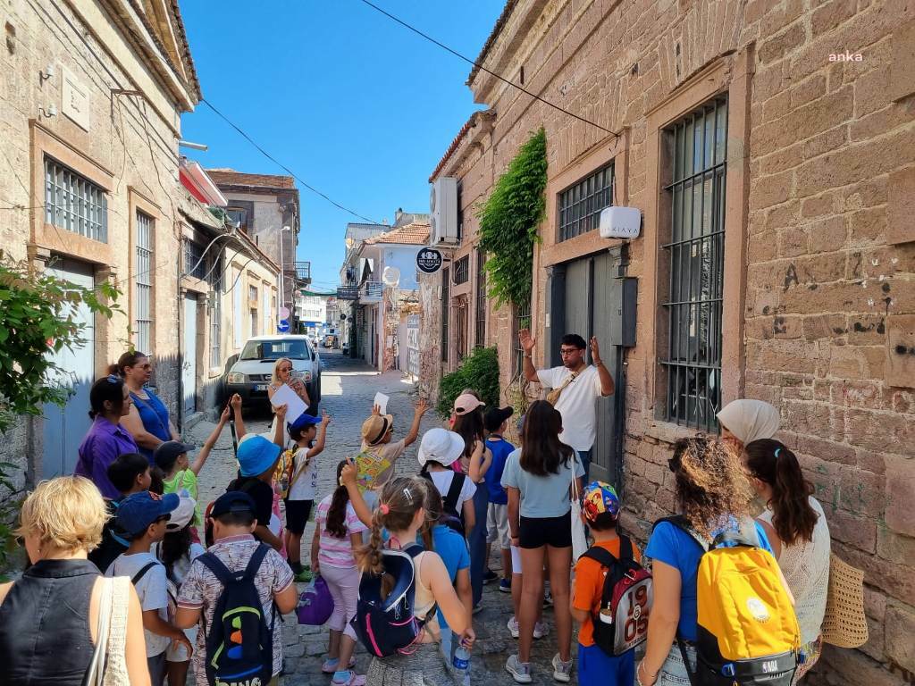 Ayvalık’ın kültürel mirası minik kaşiflerle buluştu