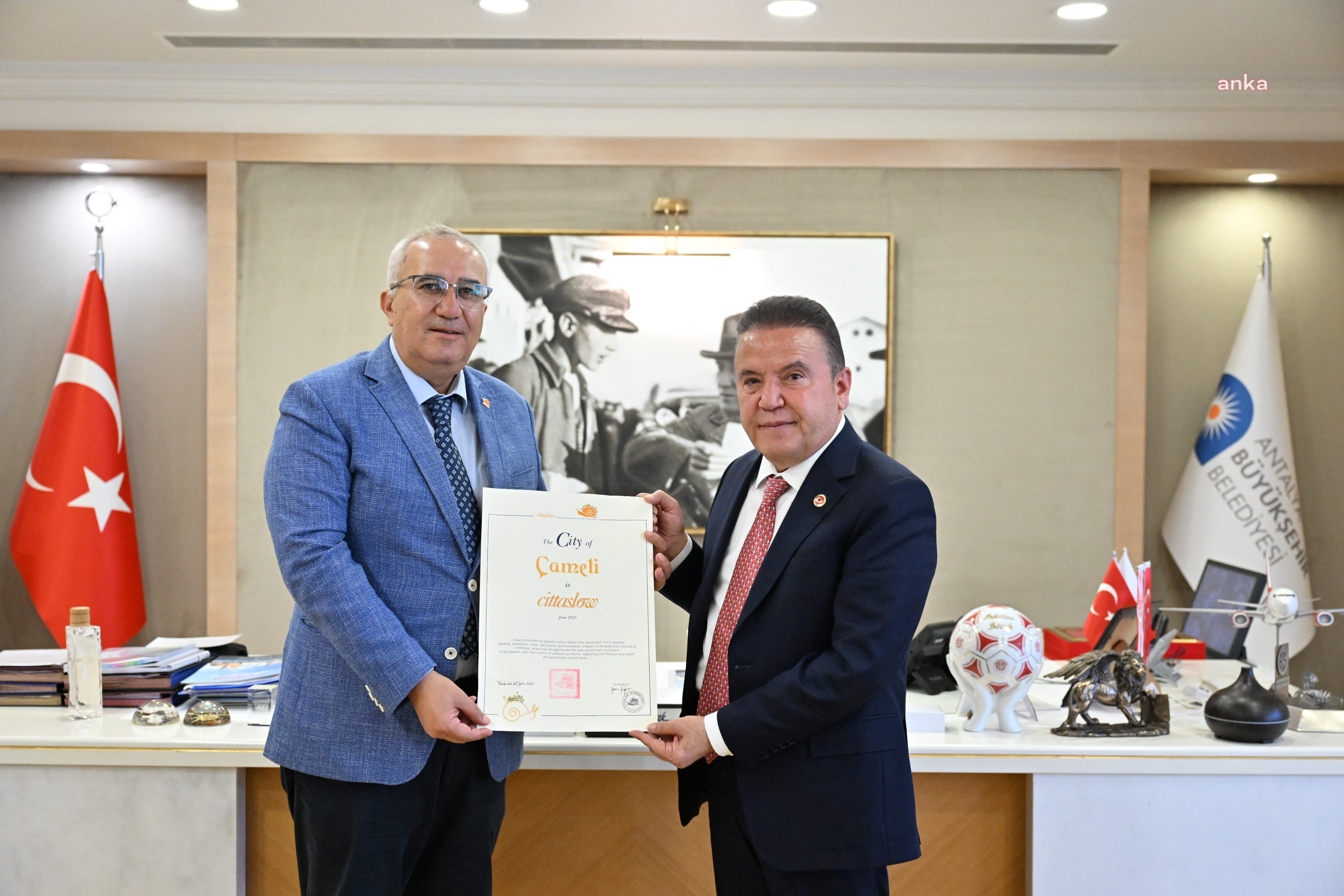Çameli Belediye Başkanı Arslan'dan Antalya Büyükşehir Belediye Başkanı Böcek'e ziyaret