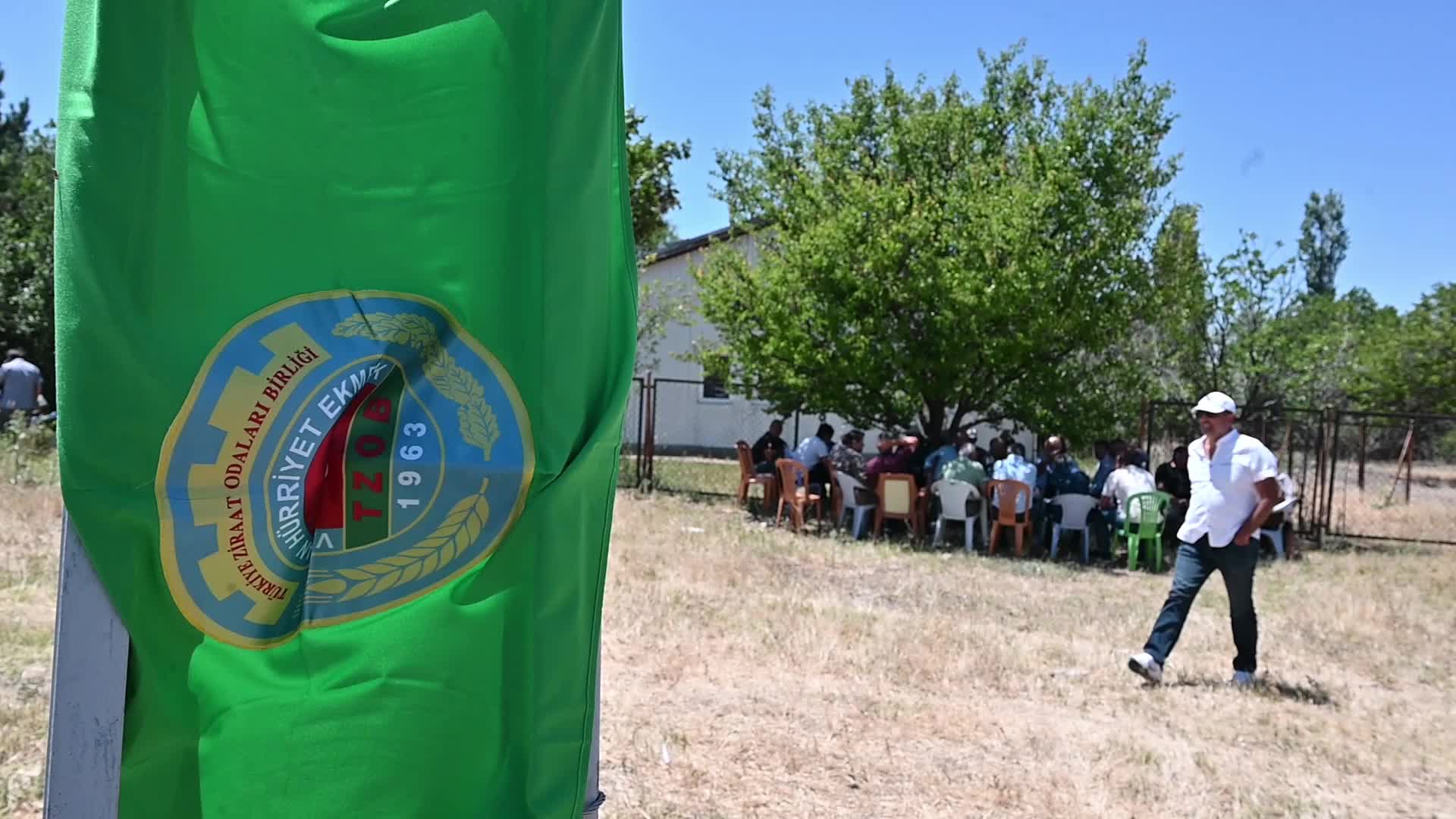 Yozgat'ta konuşan TZOB Genel Başkanı Şemsi Bayraktar: “Çiftçimiz burada biçerdöver beklerken dolu afetiyle karşı karşıya kaldı”