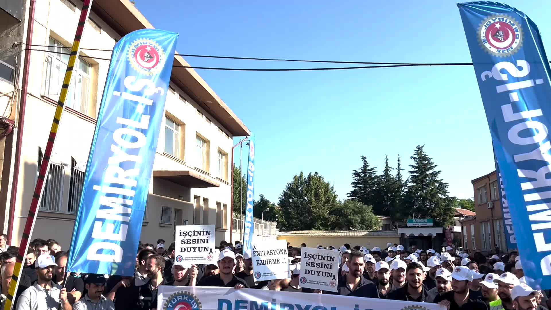TÜRASAŞ işçilerinden Bakan Mehmet Şimşek’e: Bu rakamları telaffuz ederken vicdanınız sızlamadı mı?