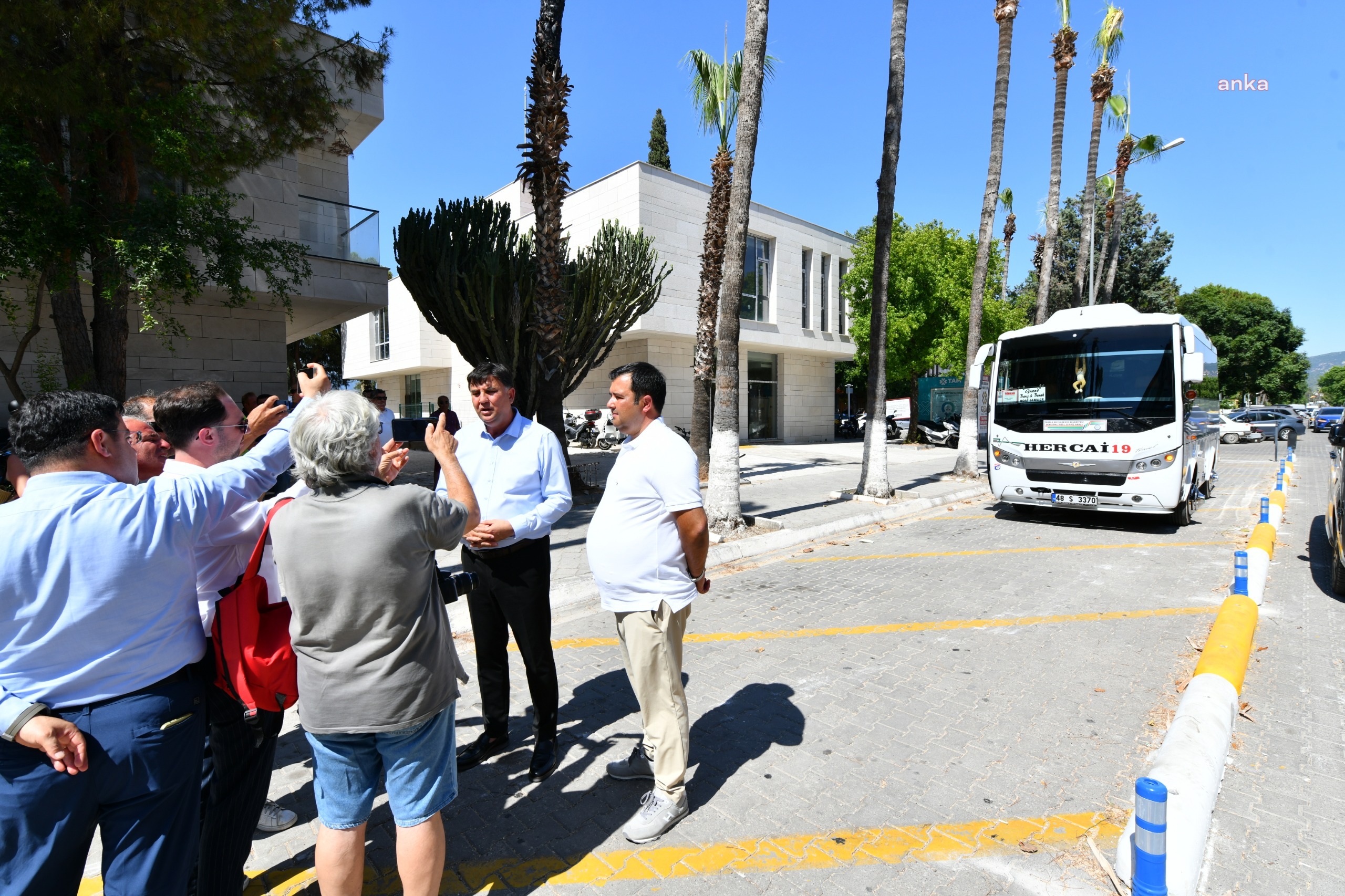 Fethiye Belediyesi'nden şehir merkezine özel tur otobüsü durağı