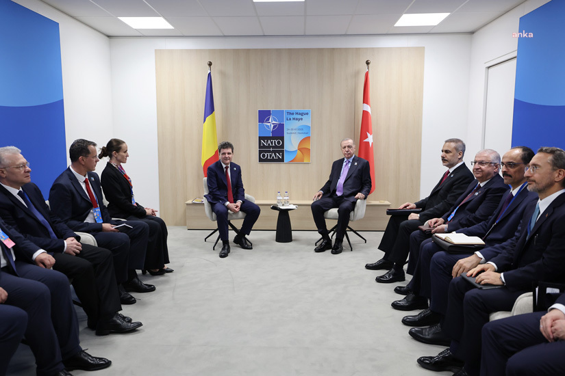 Cumhurbaşkanı Erdoğan, Romanya Cumhurbaşkanı Dan ile bir araya geldi