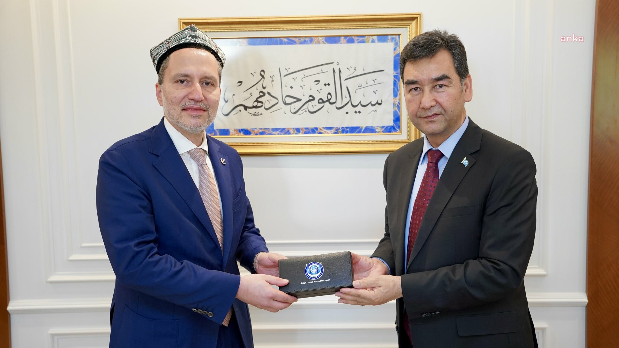 Dünya Uygur Kurultayı Vakfı heyeti, Yeniden Refah Partisi'ni ziyaret etti