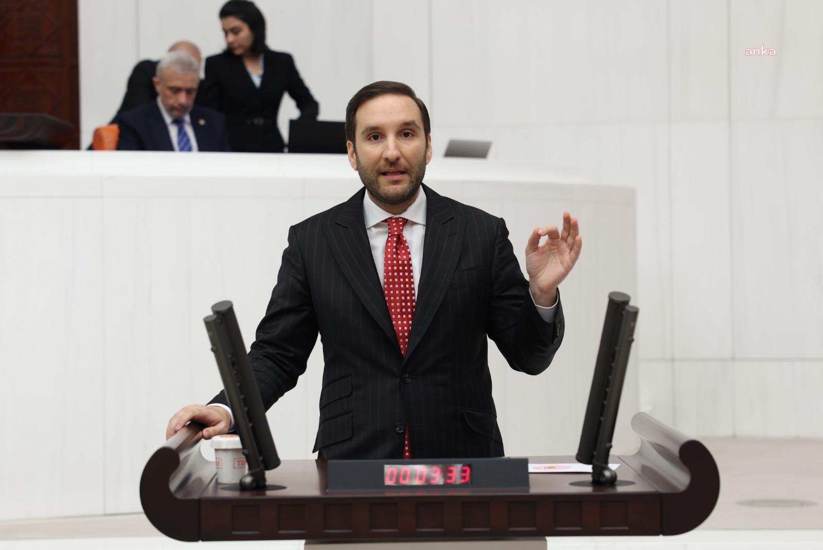 CHP'li Bilici'den Bakan Ersoy'a: "Antik tiyatrolarda iptal edilen konserler arasında İmamoğlu'na destek beyanında bulunan sanatçılara ait konserler bulunmakta mıdır?"