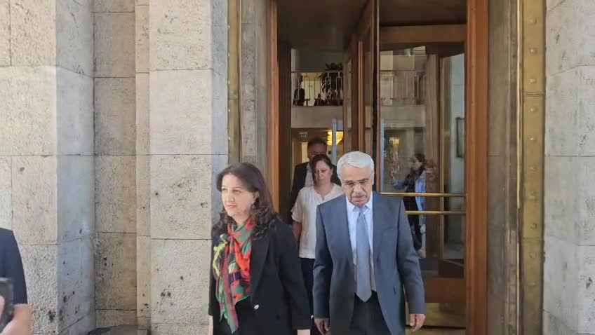 DEM Parti İmralı Heyeti, TBMM Başkanı Numan Kurtulmuş'la görüştü... Buldan: "Süreç belli bir aşamaya geldi, önümüzdeki günlerde daha detaylı paylaşacağız"